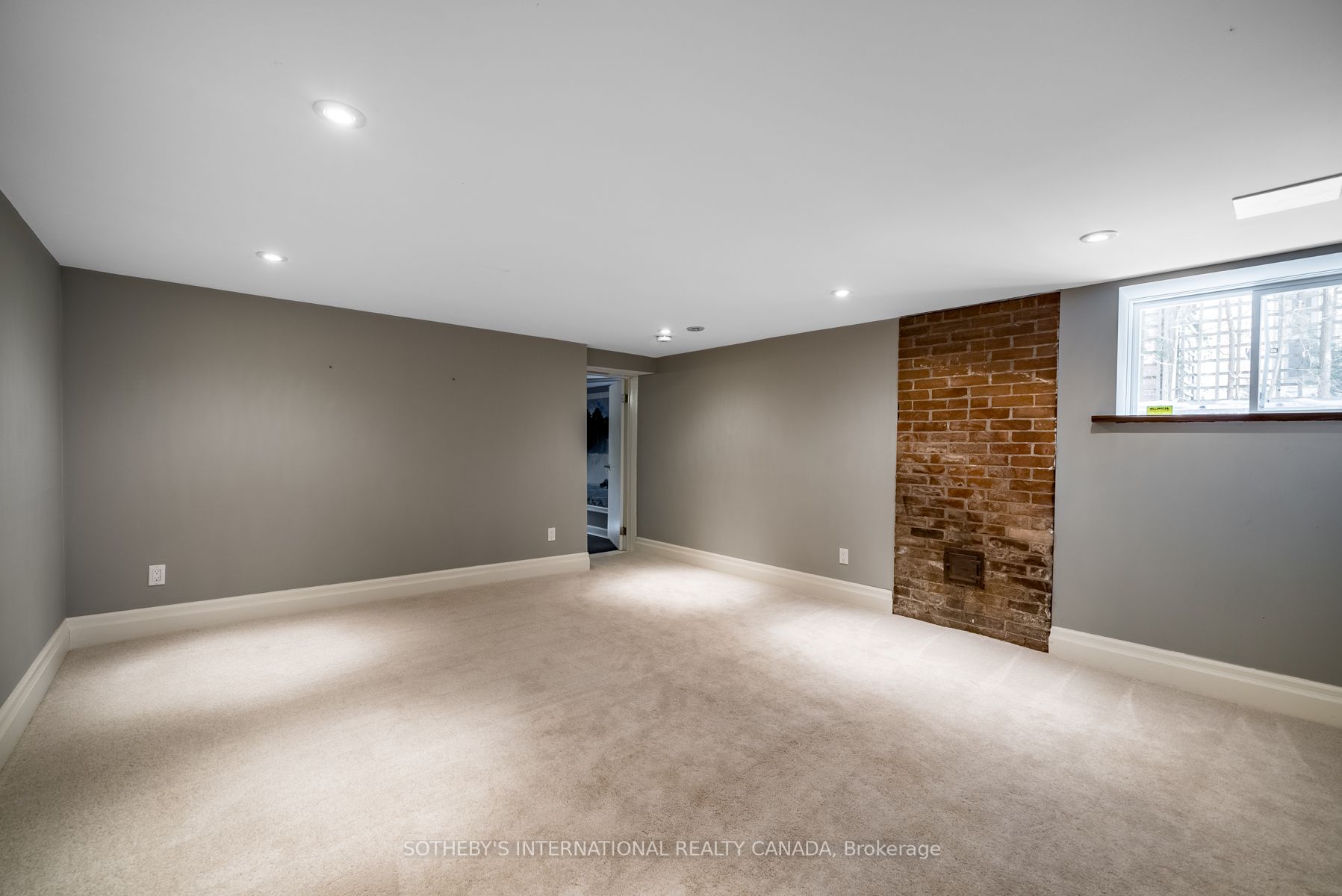 28 Bedford Street Property Photo 43