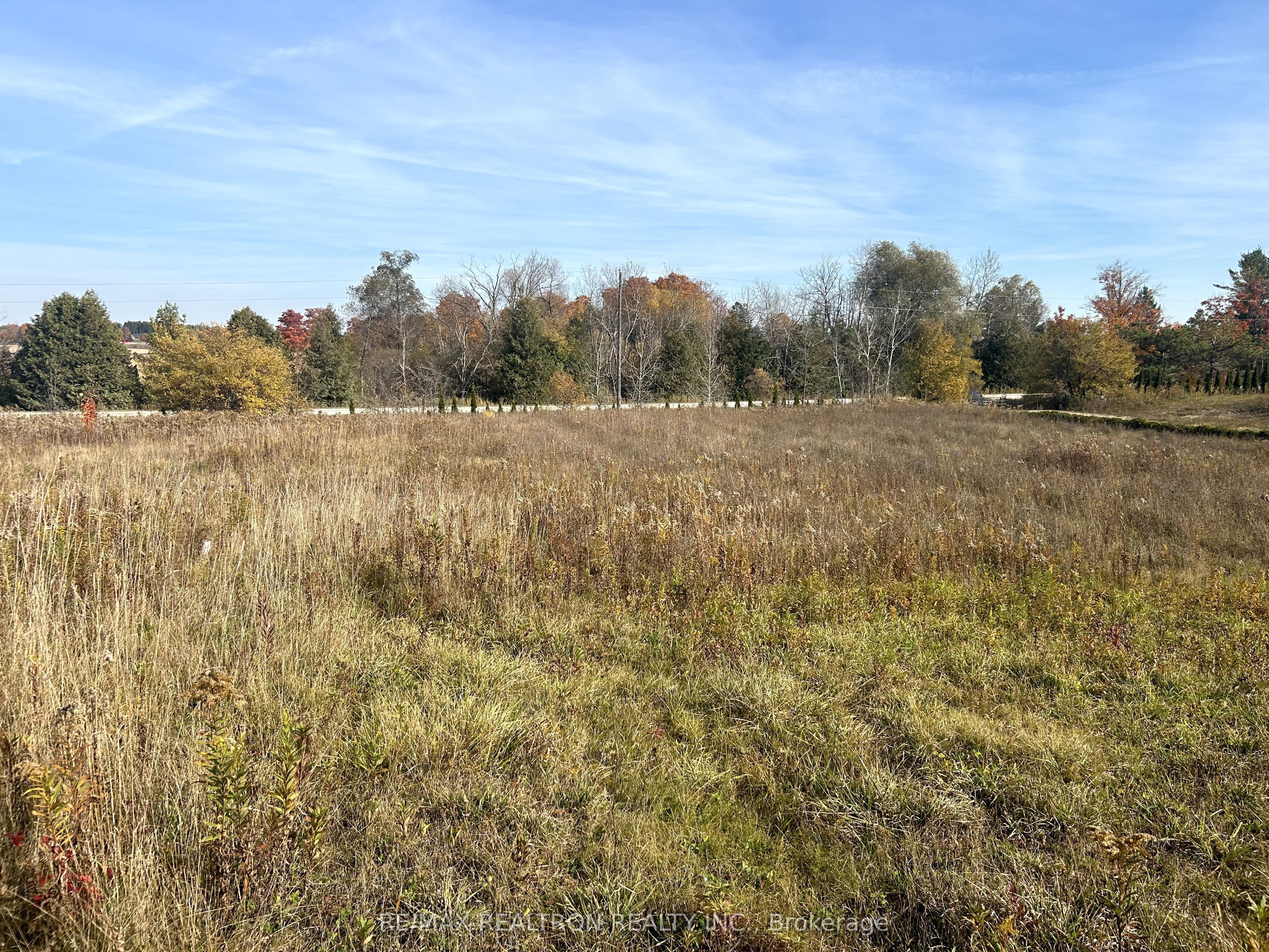 833160 4th Line Property Photo 7