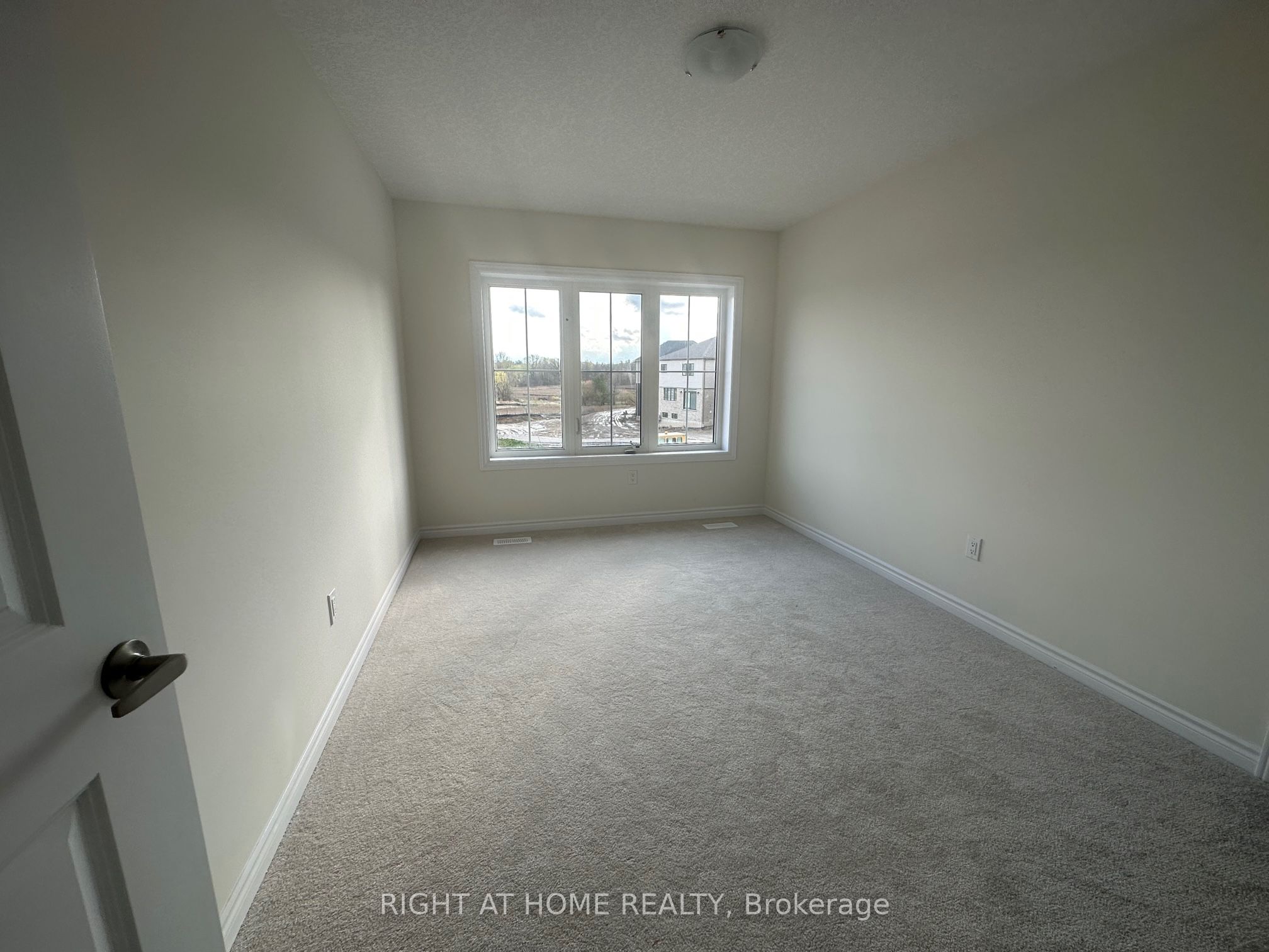 3 Bee Crescent Upper Property Photo 21