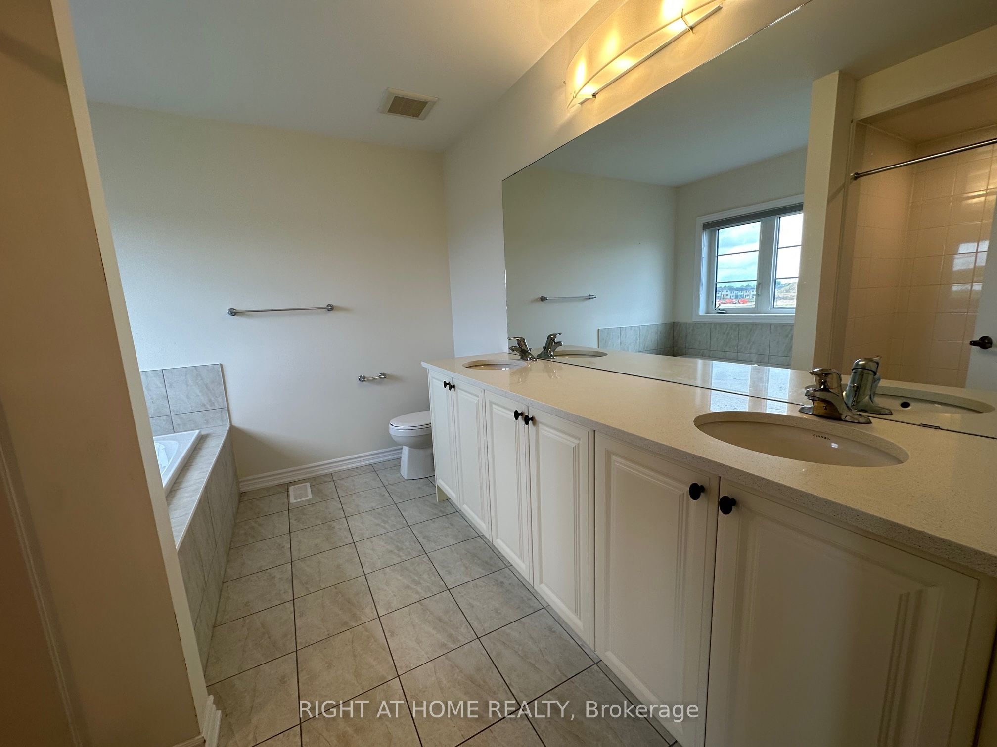 3 Bee Crescent Upper Property Photo 26