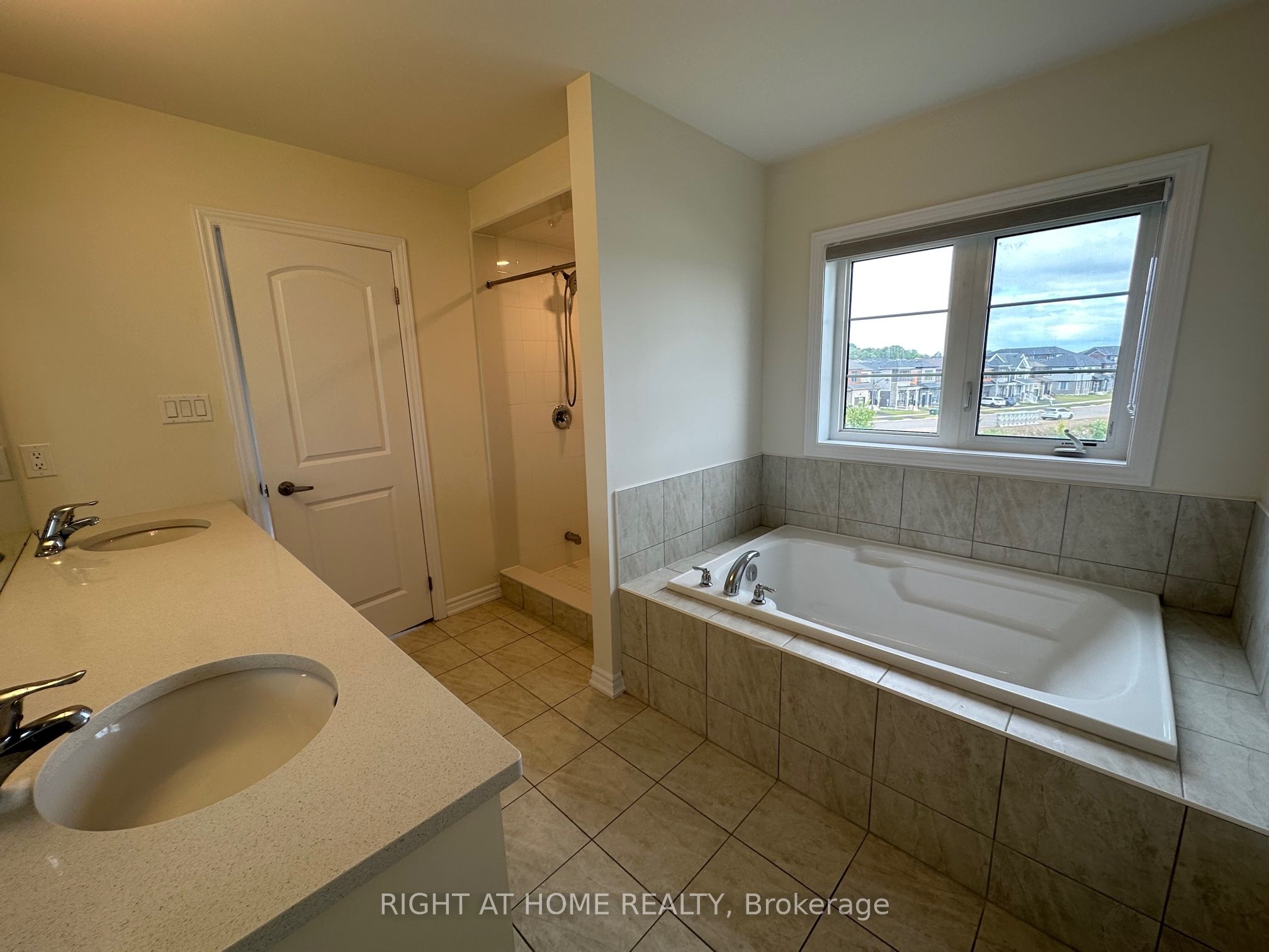 3 Bee Crescent Upper Property Photo 27