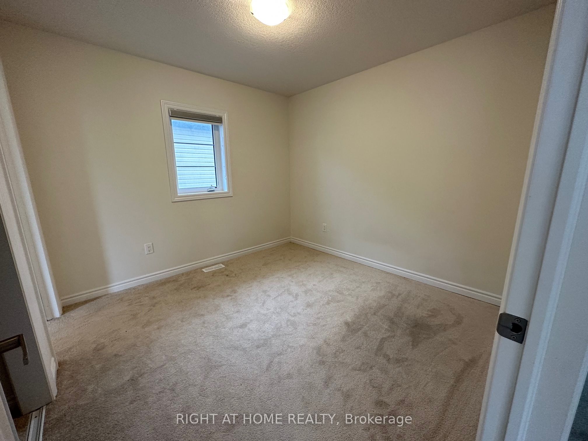 3 Bee Crescent Upper Property Photo 28