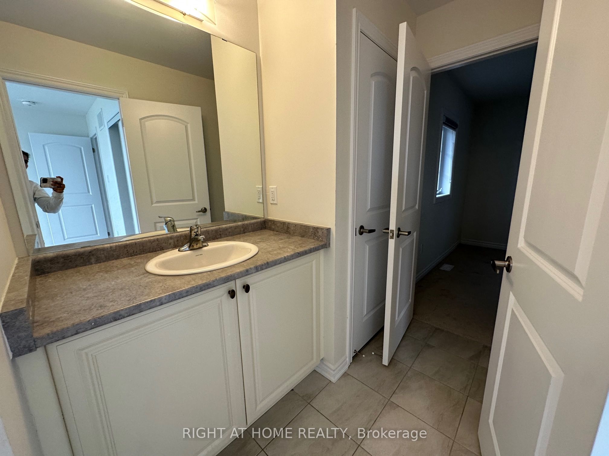 3 Bee Crescent Upper Property Photo 29