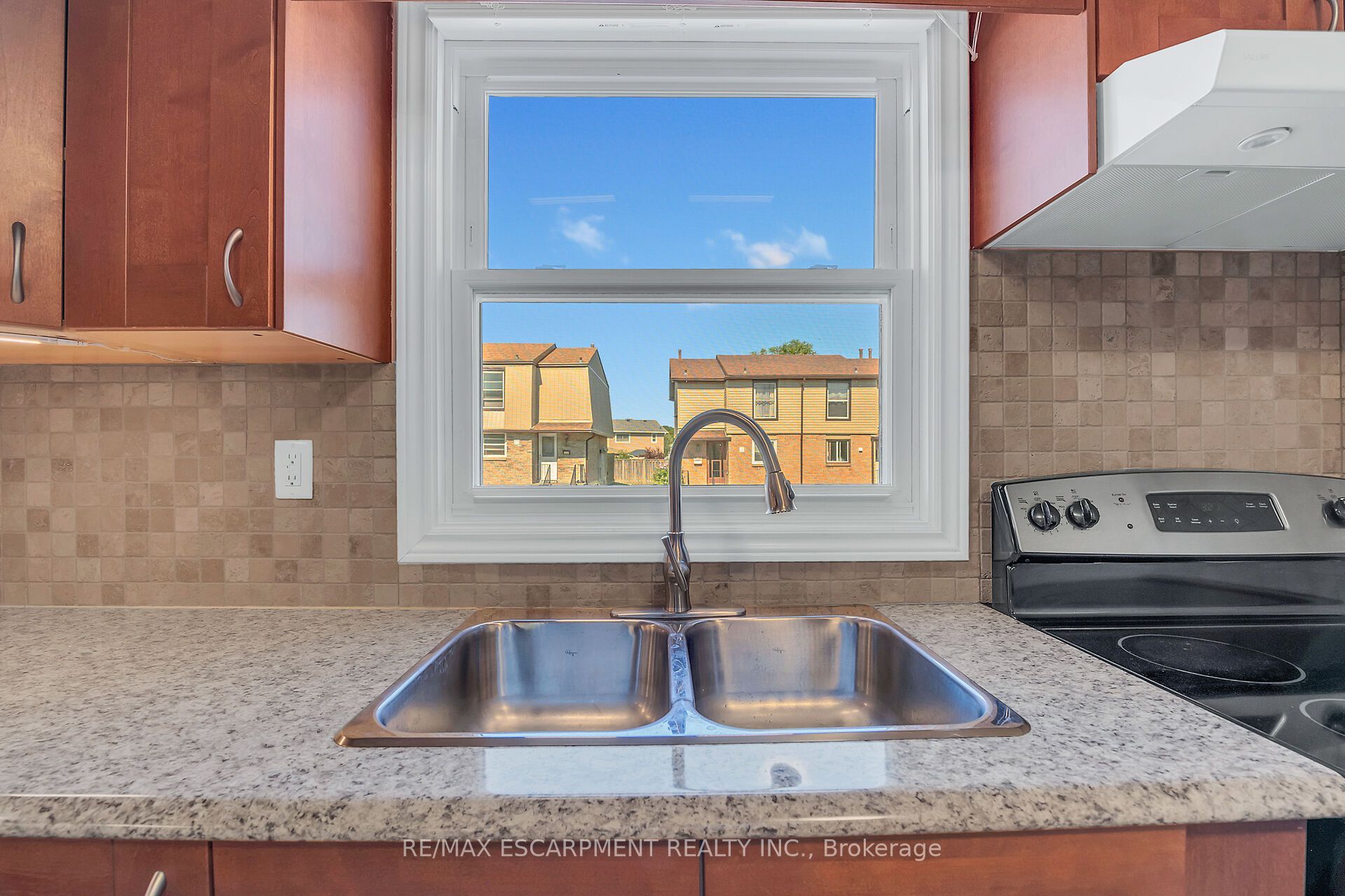 10 Angus Road 124 Property Photo 12