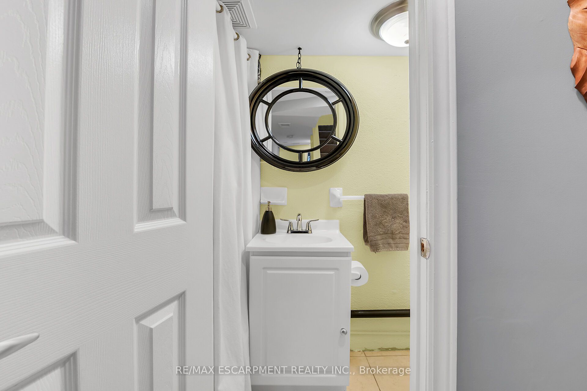 10 Angus Road 124 Property Photo 37