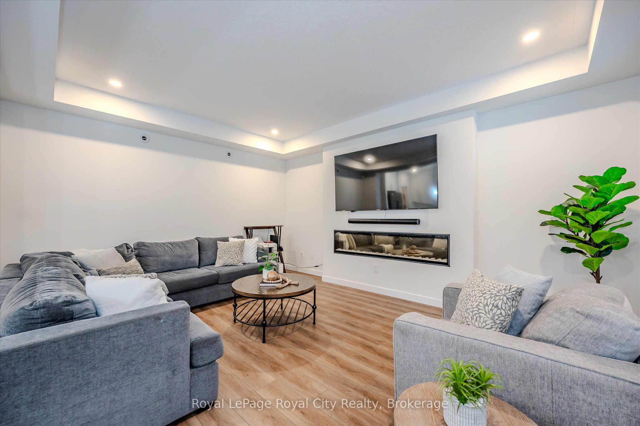 49 Ryder Avenue Property Photo 7