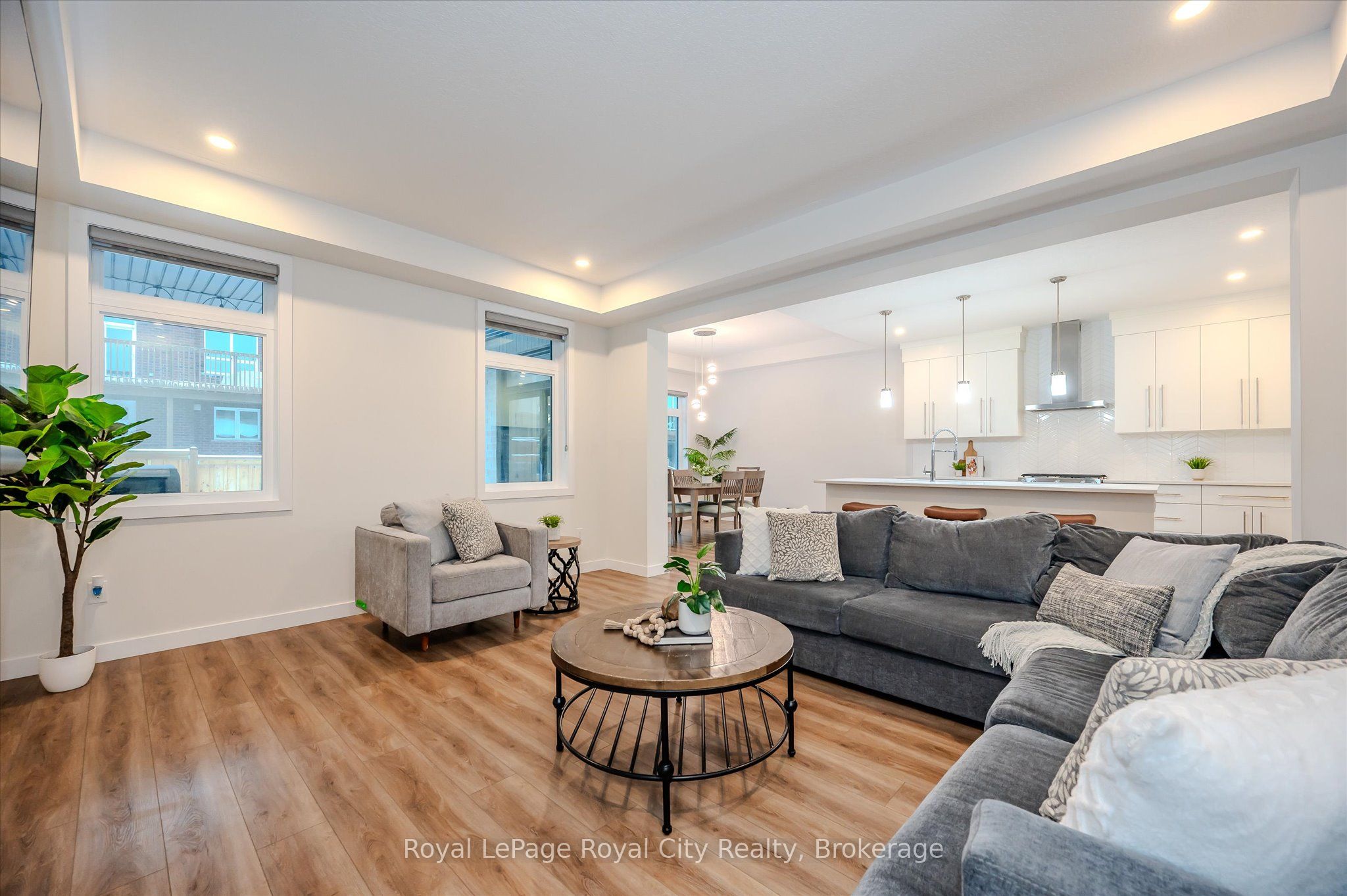 49 Ryder Avenue Property Photo 9