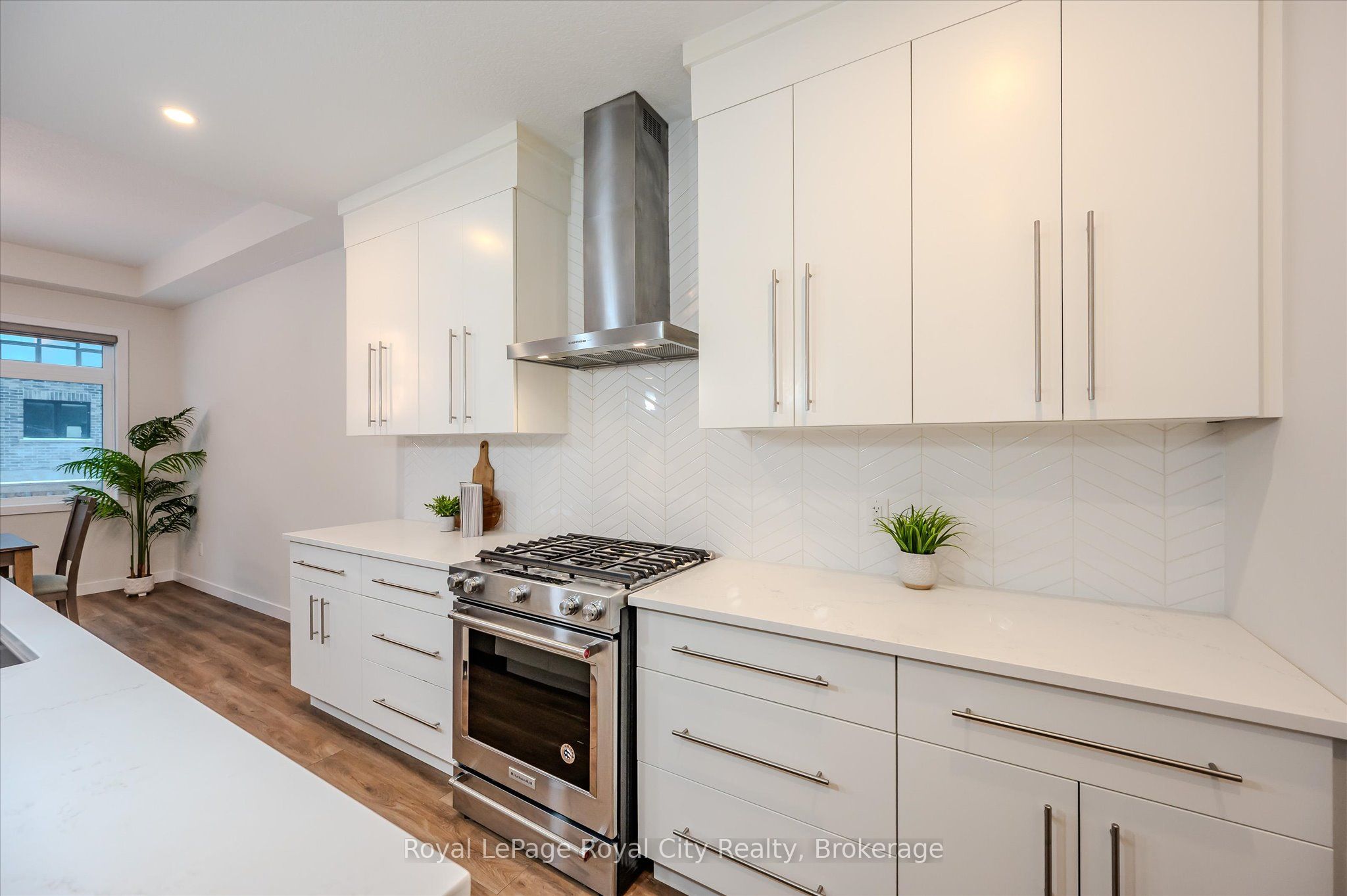 49 Ryder Avenue Property Photo 14