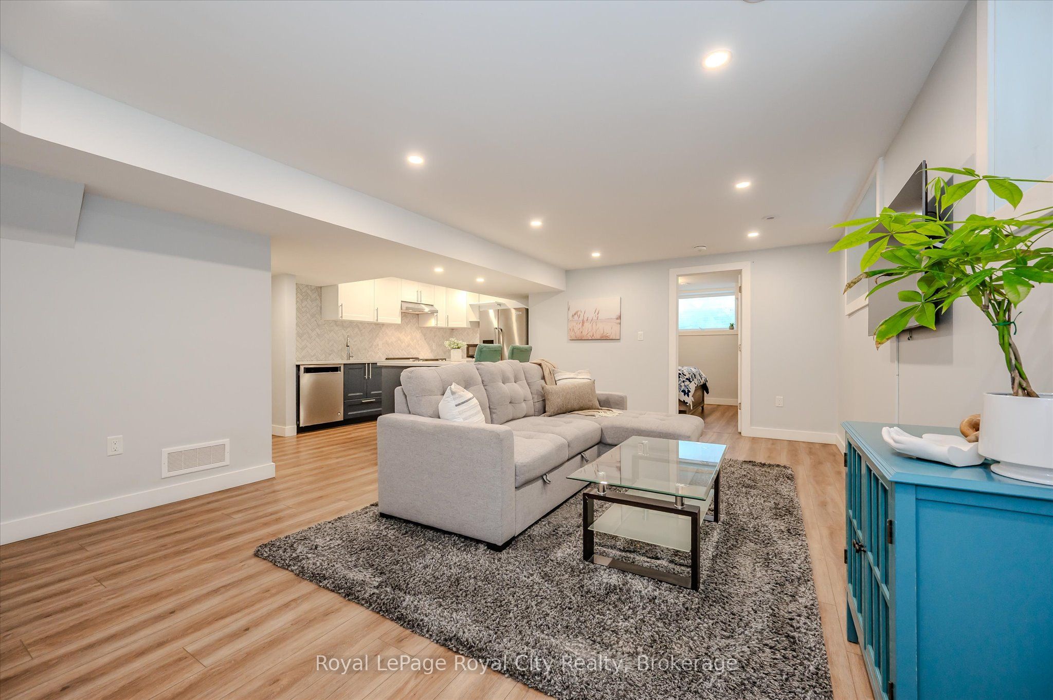 49 Ryder Avenue Property Photo 34