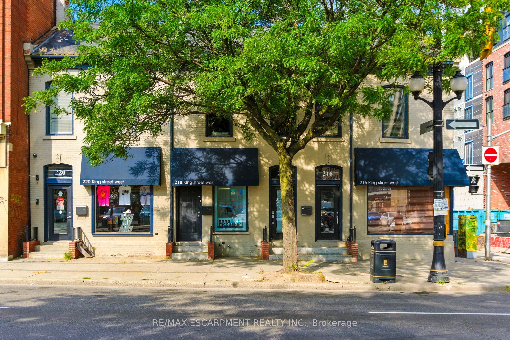 216-220 King Street W Property Photo 1