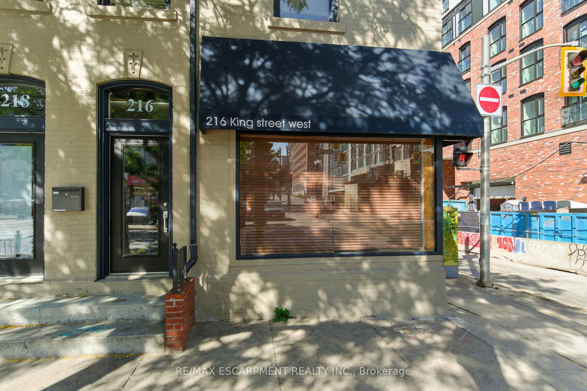 216-220 King Street W Property Photo 6