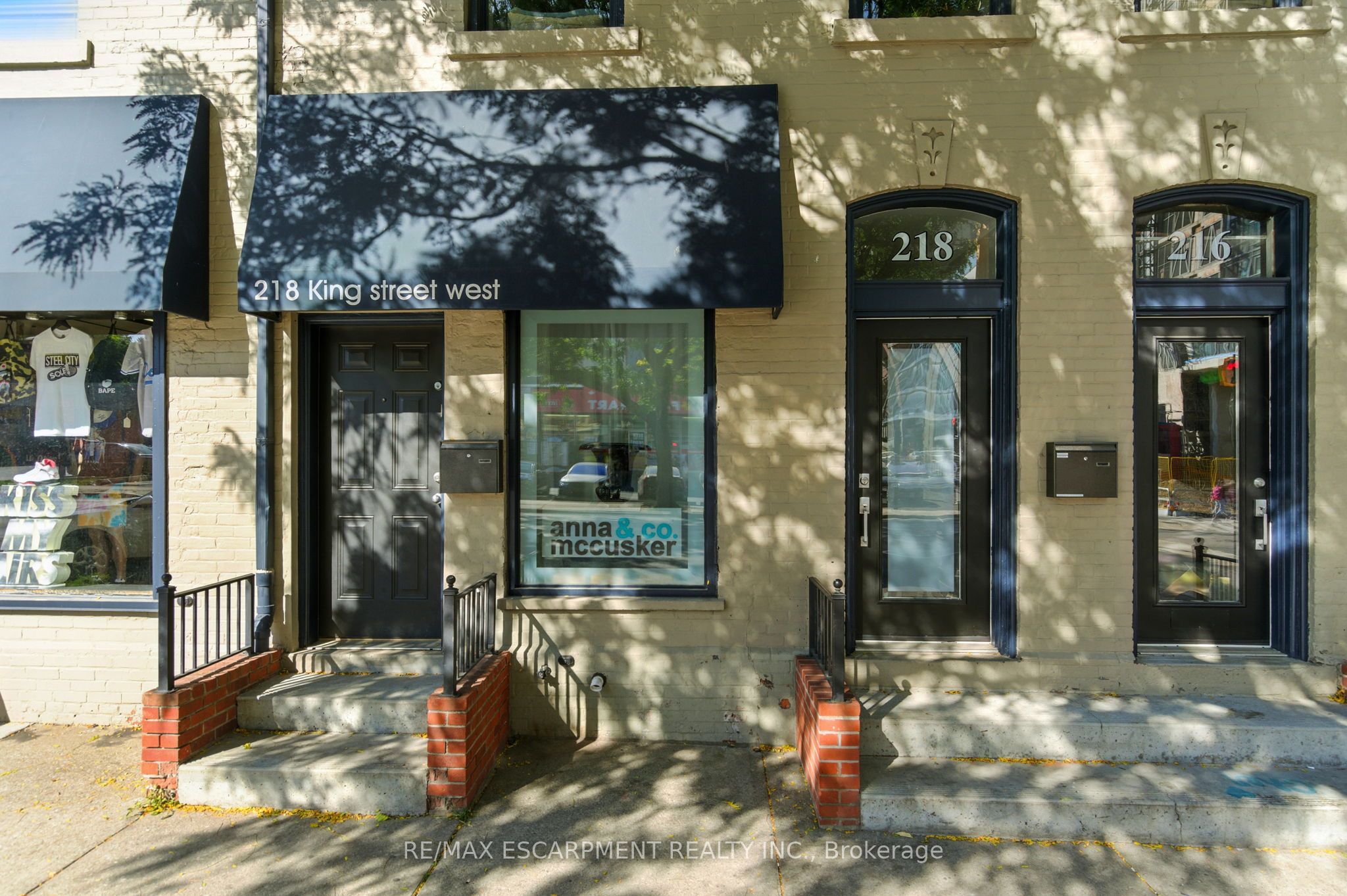 216-220 King Street W Property Photo 7