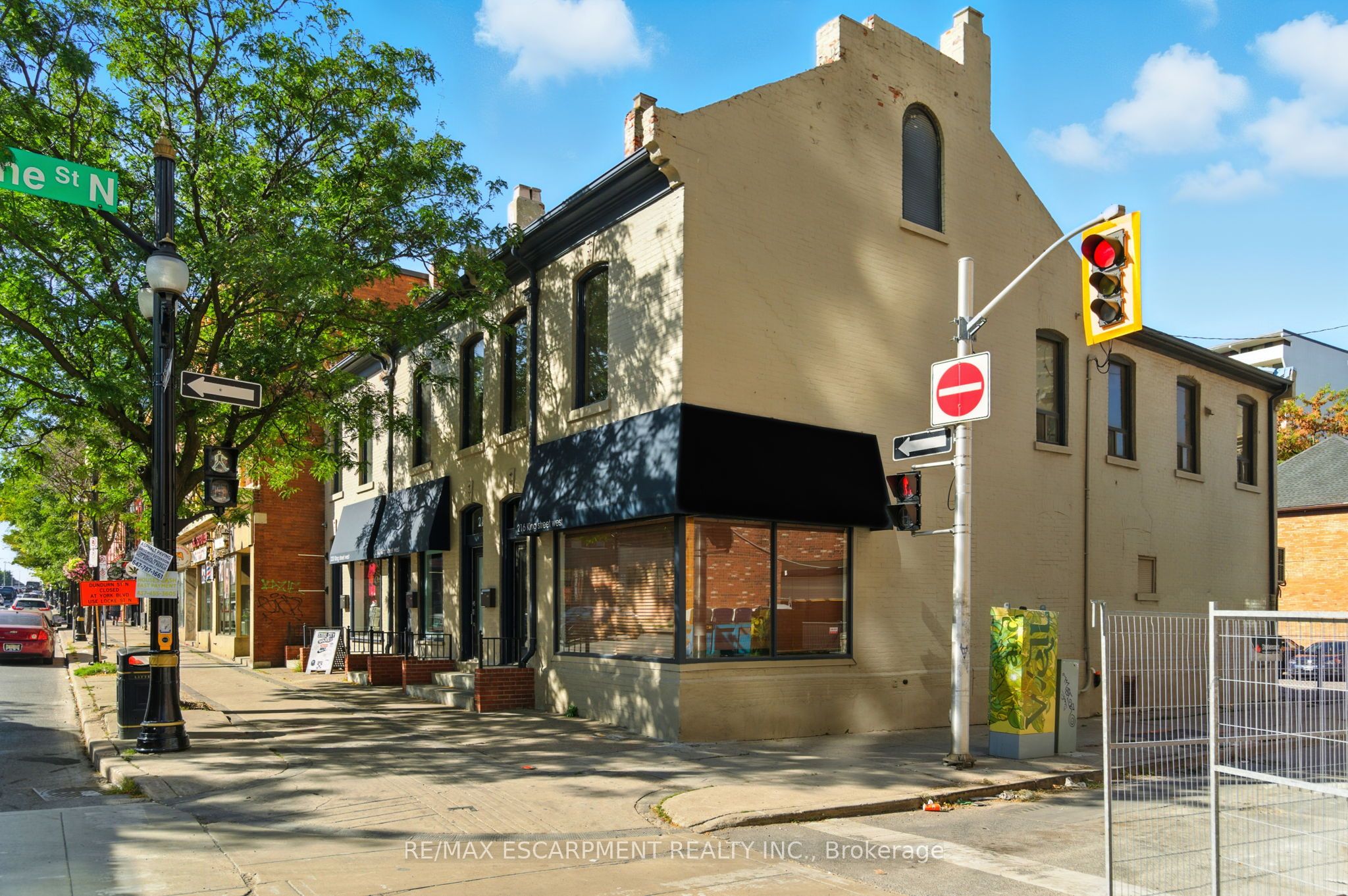 216-220 King Street W Property Photo 10