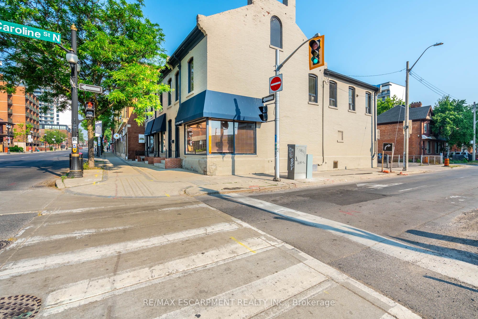 216-220 King Street W Property Photo 18