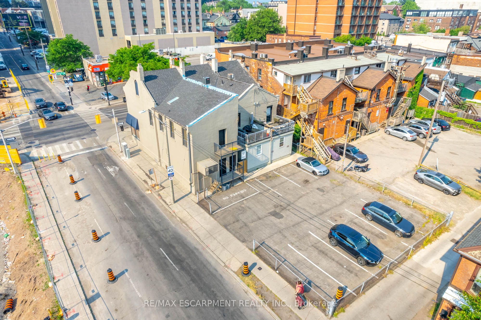 216-220 King Street W Property Photo 21