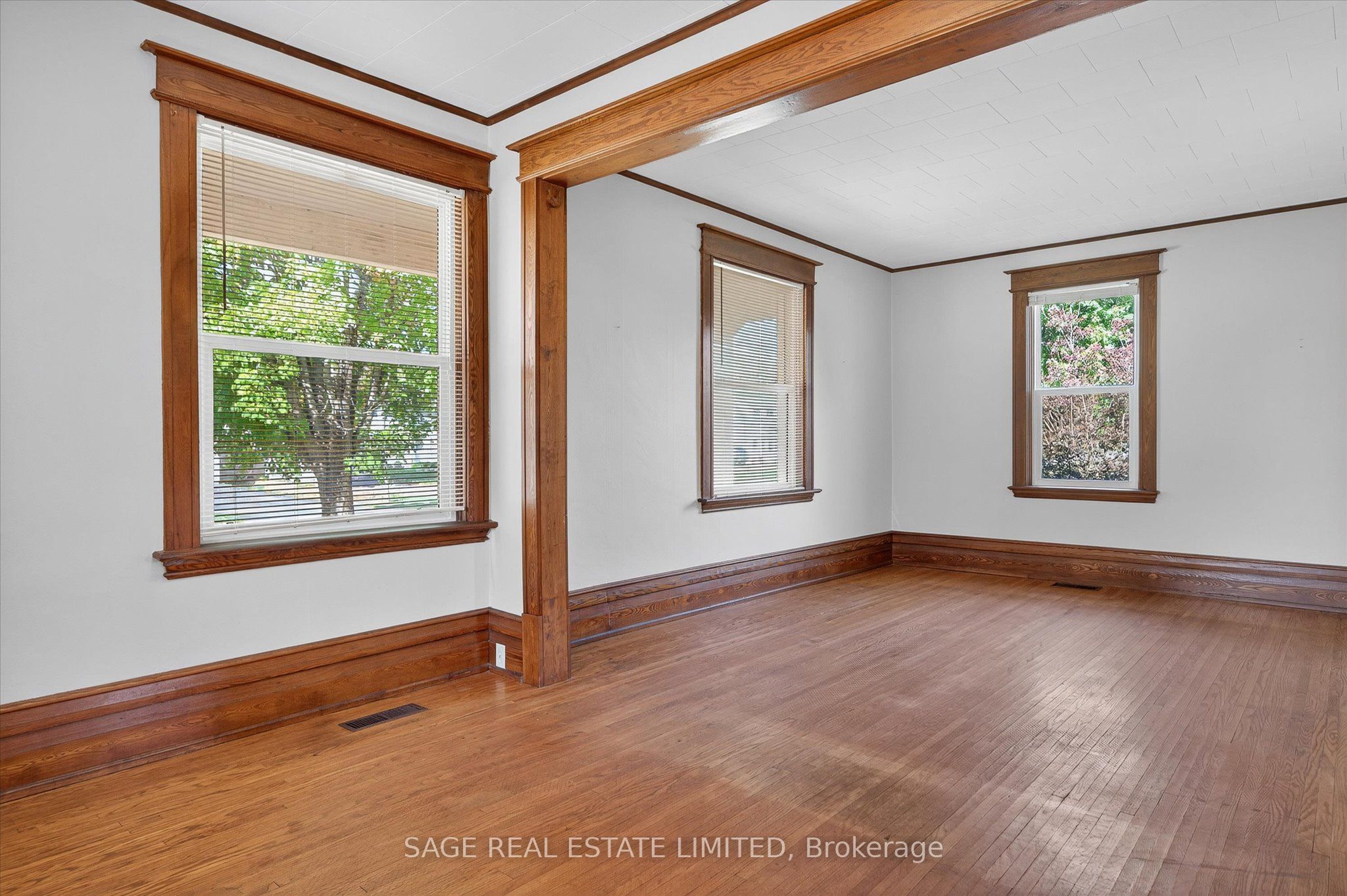 33 John Street Property Photo 9