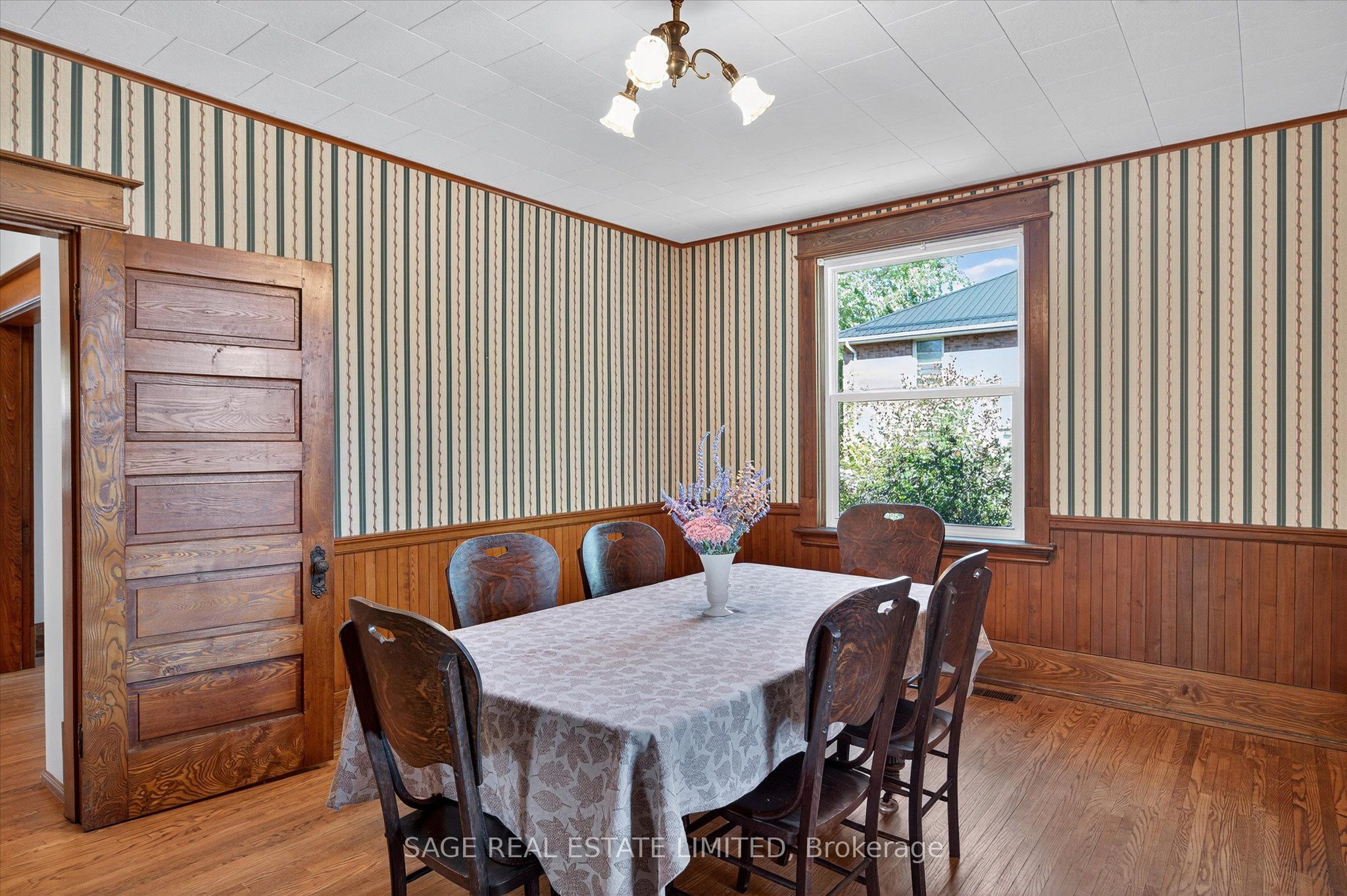 33 John Street Property Photo 17