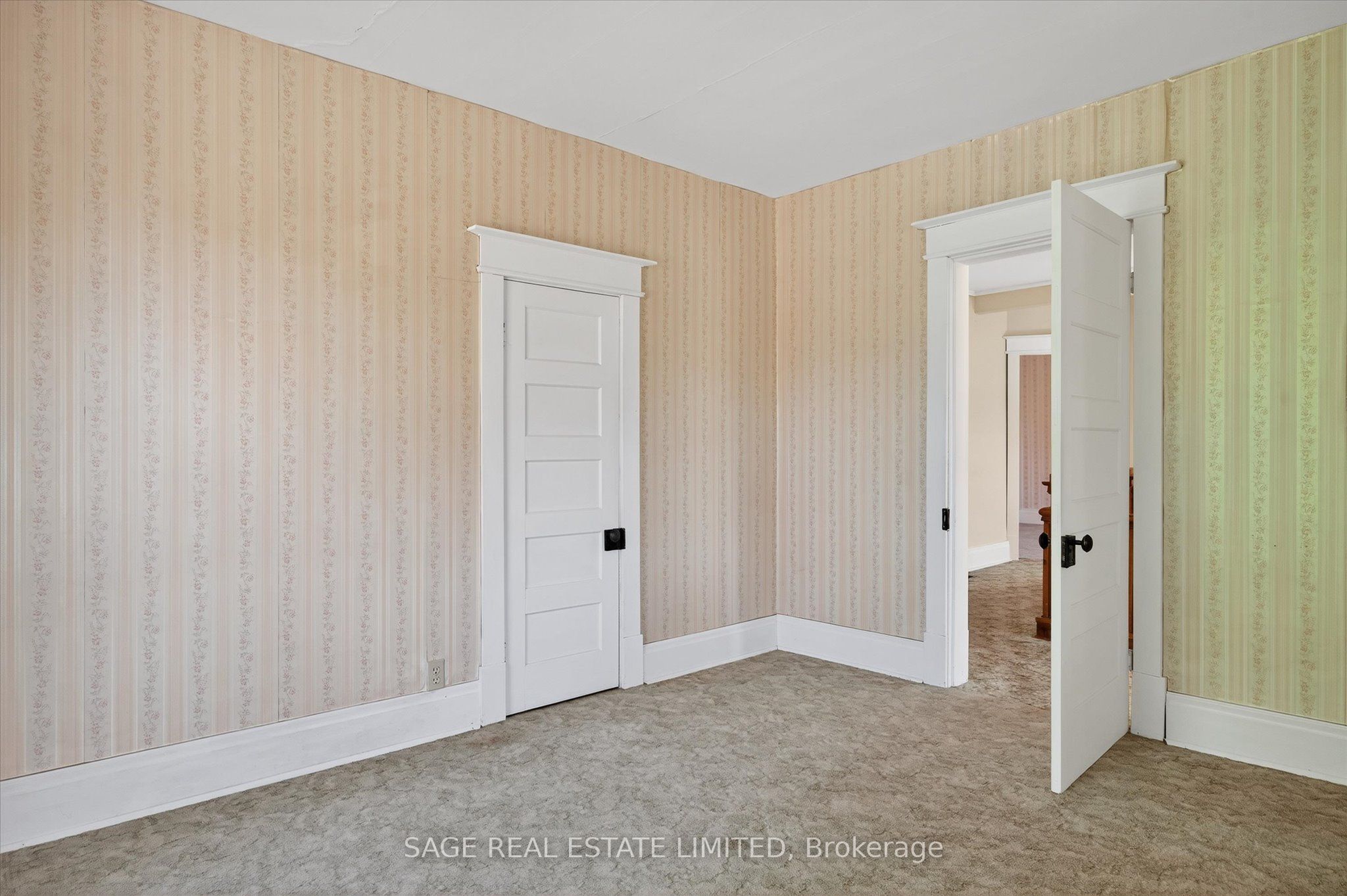 33 John Street Property Photo 31
