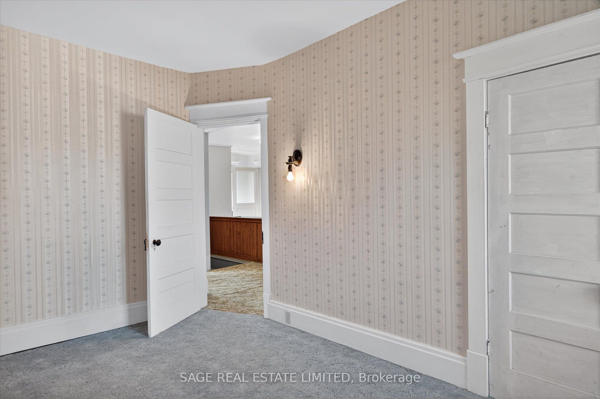 33 John Street Property Photo 38