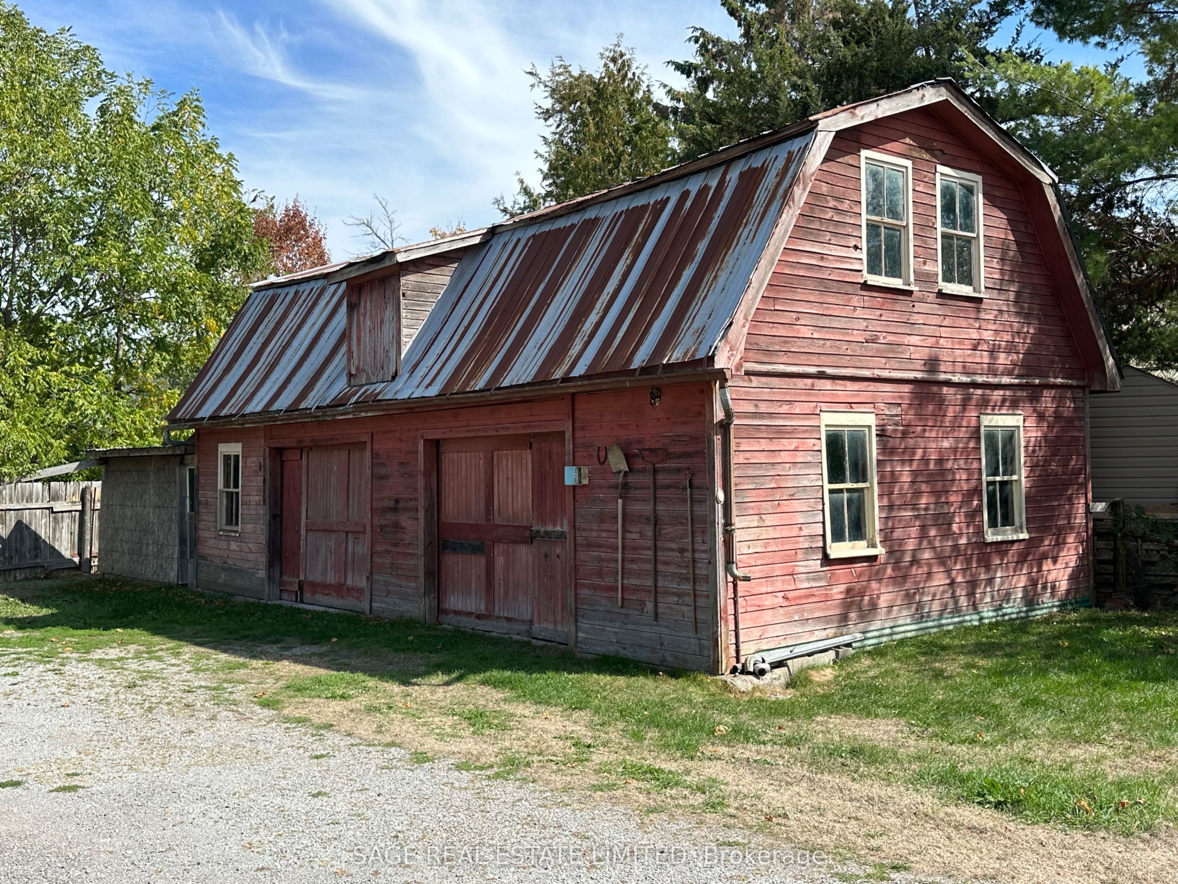 33 John Street Property Photo 42