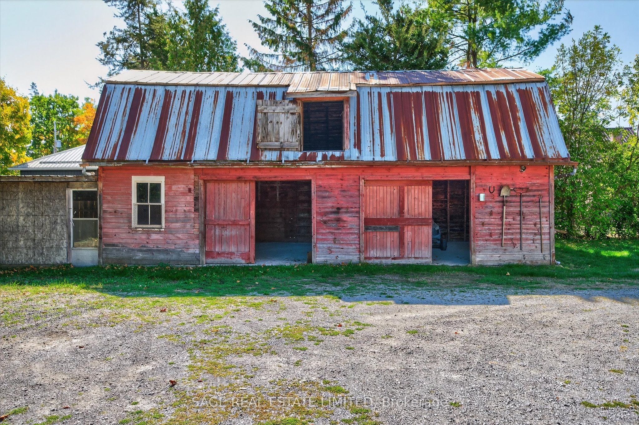33 John Street Property Photo 43