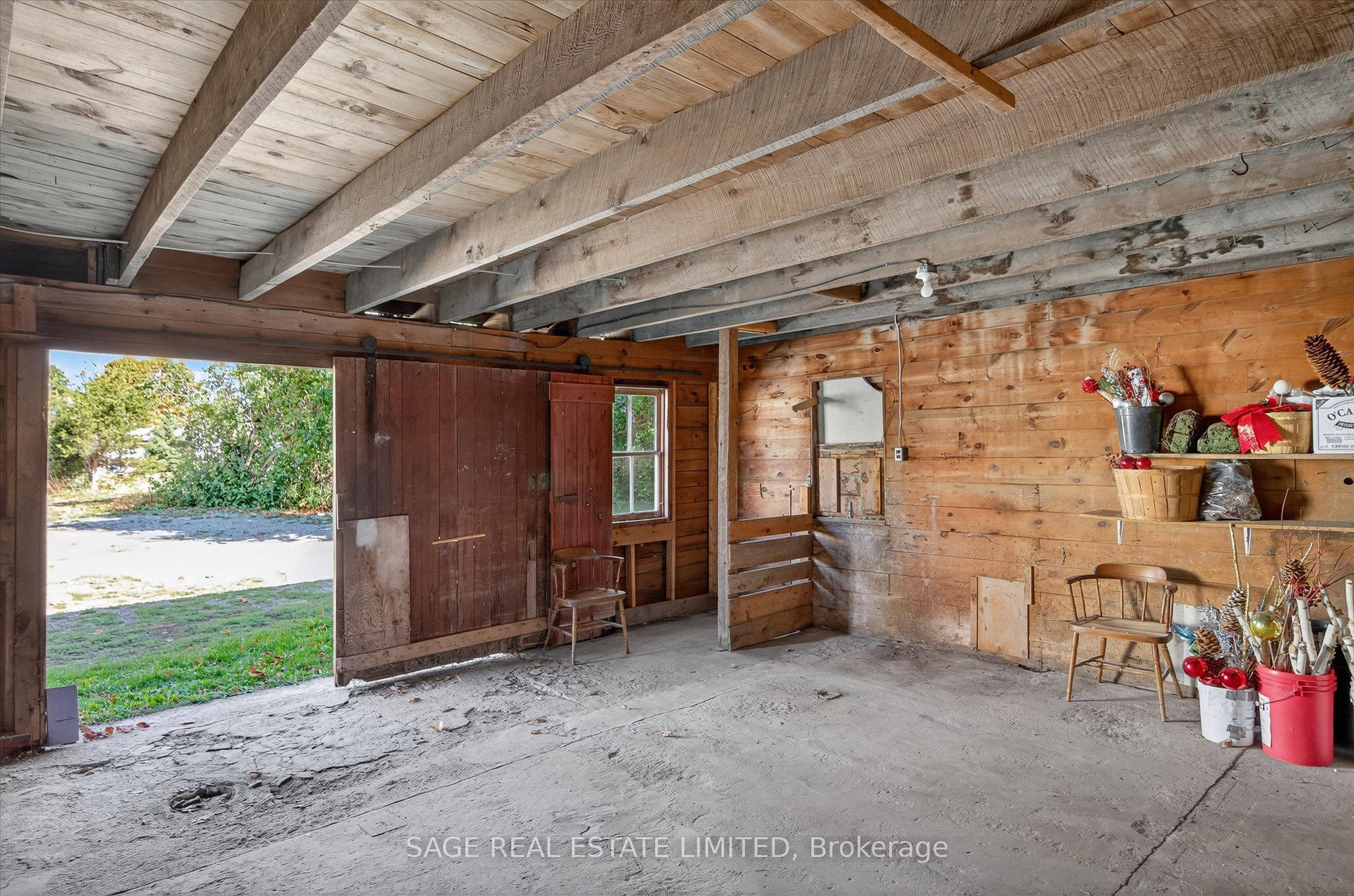 33 John Street Property Photo 46