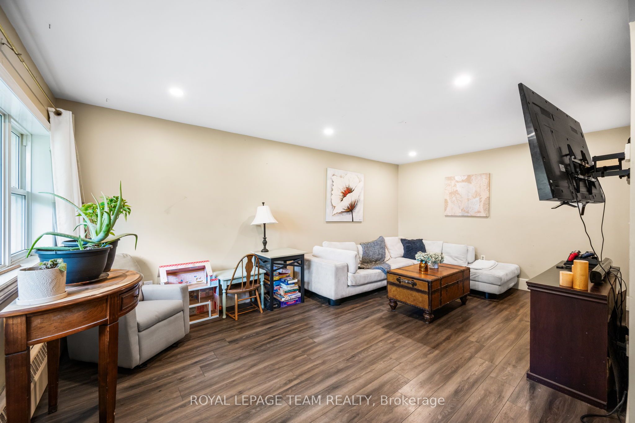 5 Rogers Road Property Photo 11