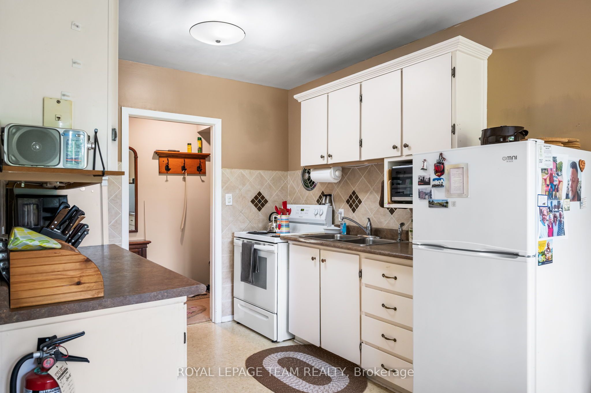 5 Rogers Road Property Photo 13