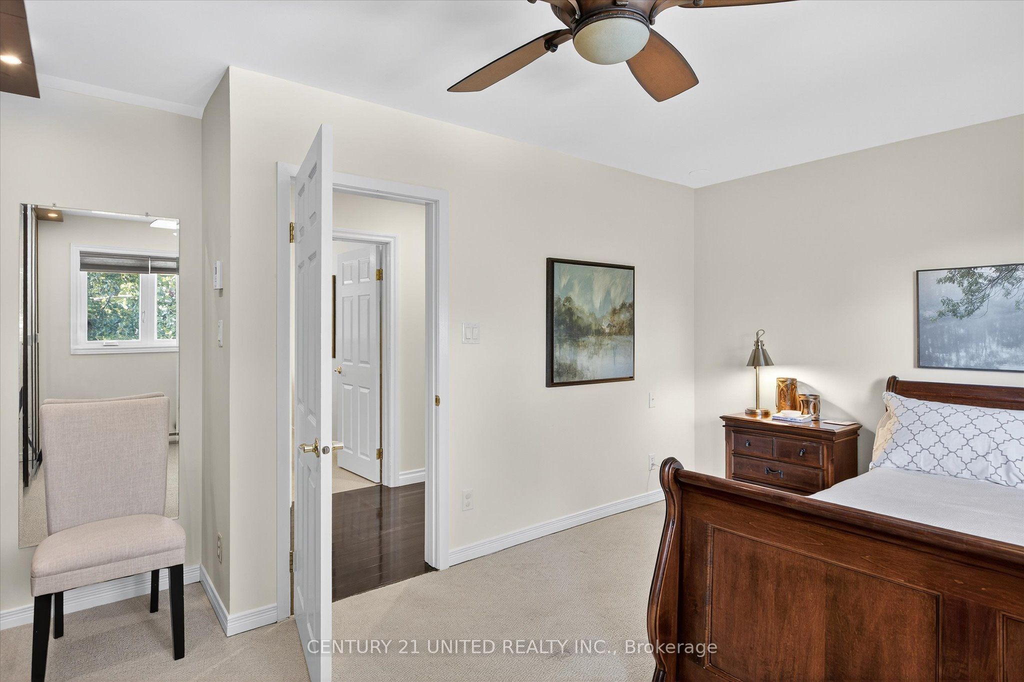 8 Oakwood Crescent Property Photo 17