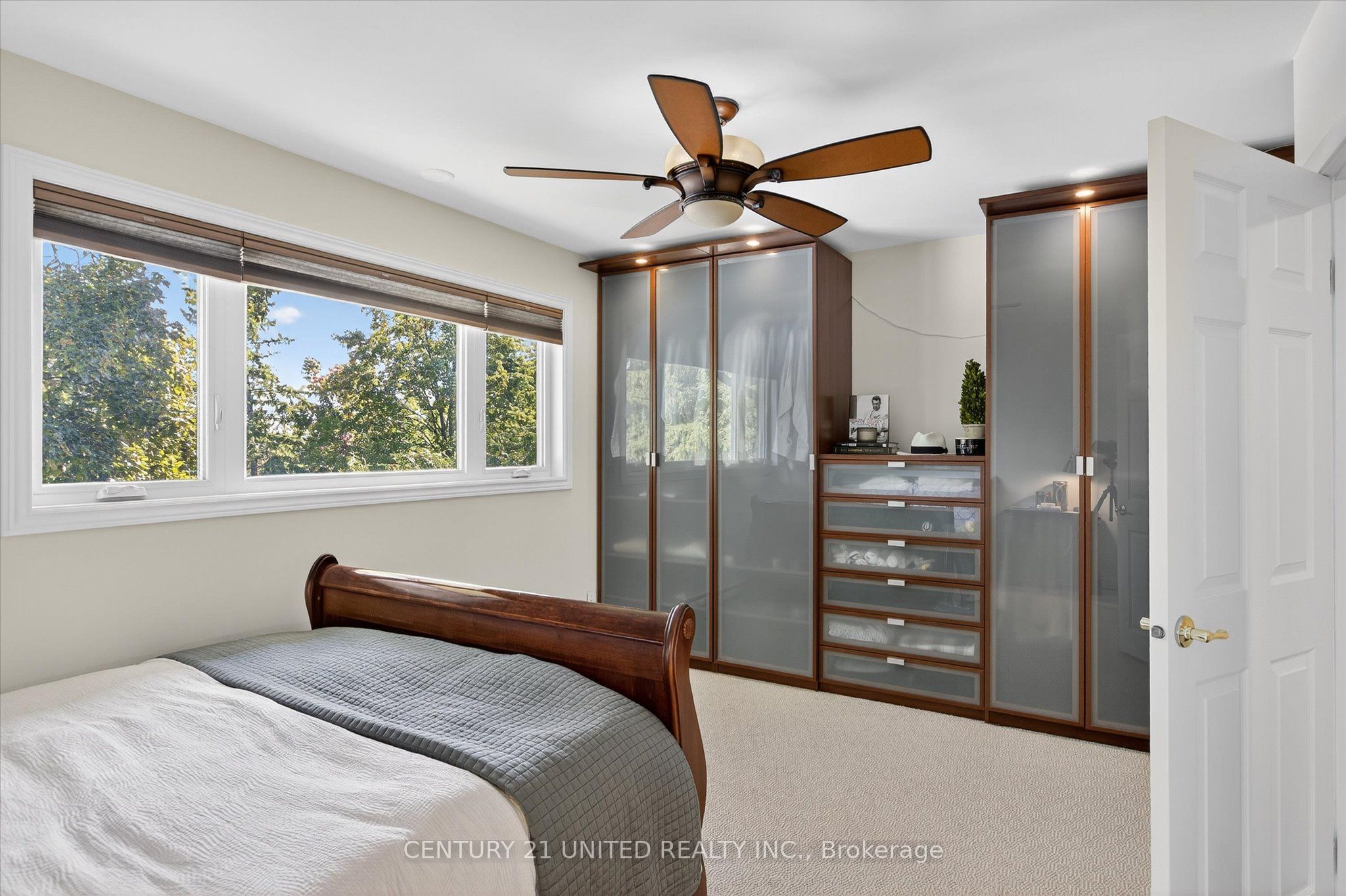 8 Oakwood Crescent Property Photo 18