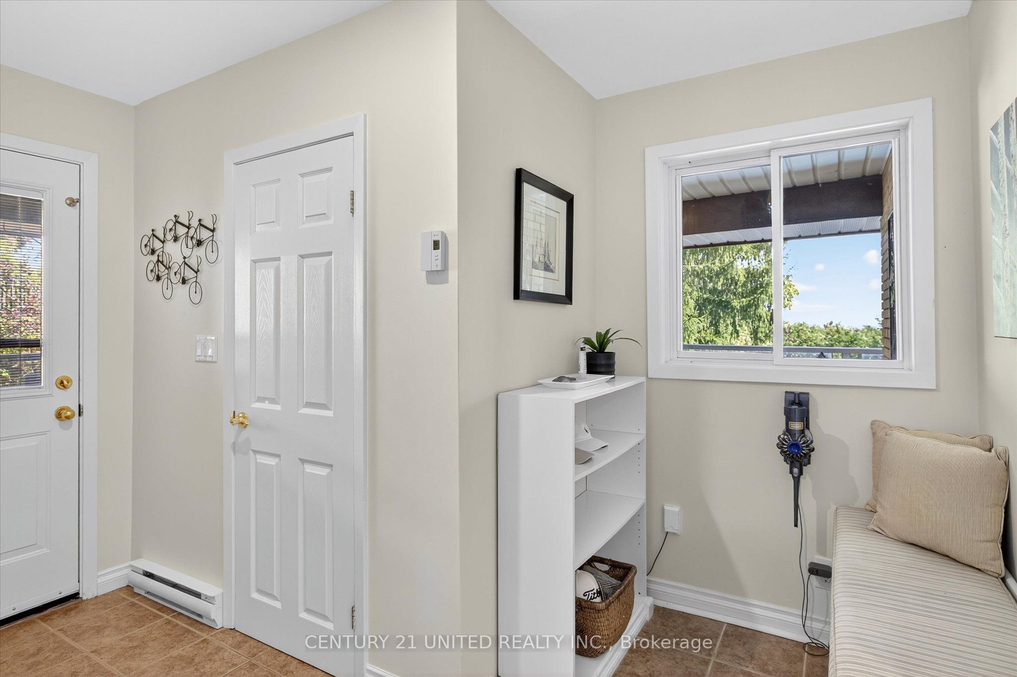 8 Oakwood Crescent Property Photo 21