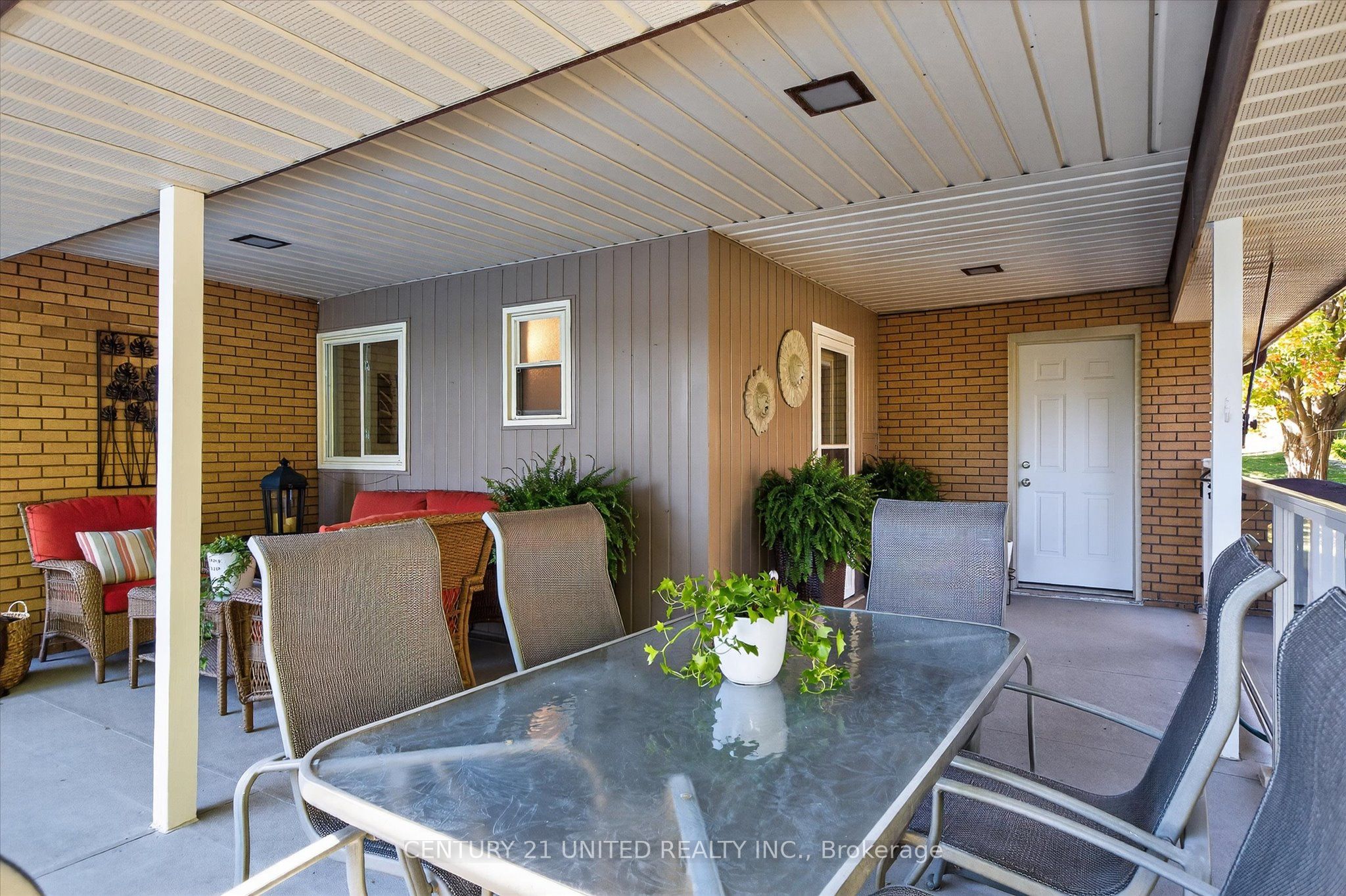 8 Oakwood Crescent Property Photo 24