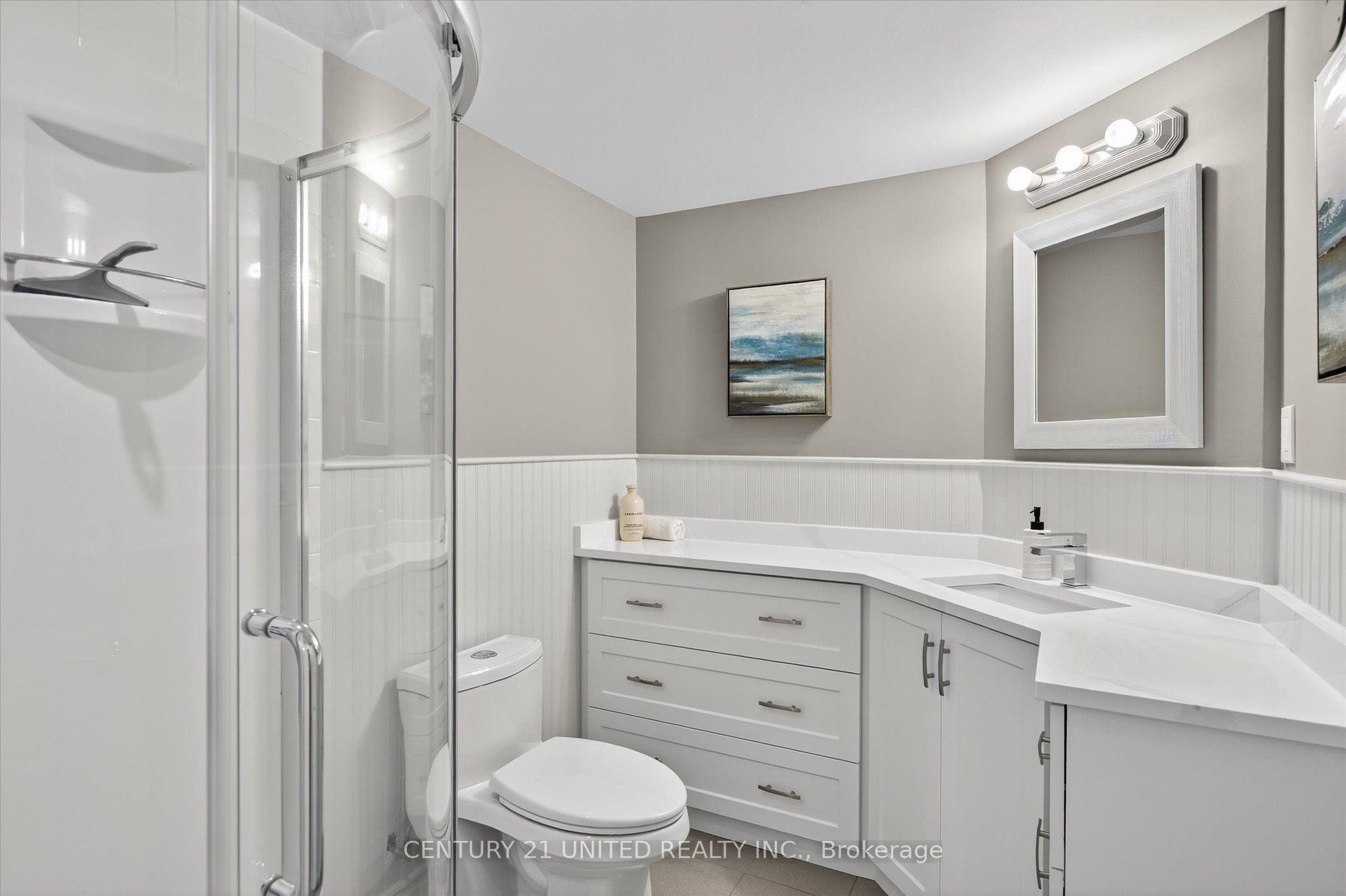 8 Oakwood Crescent Property Photo 38