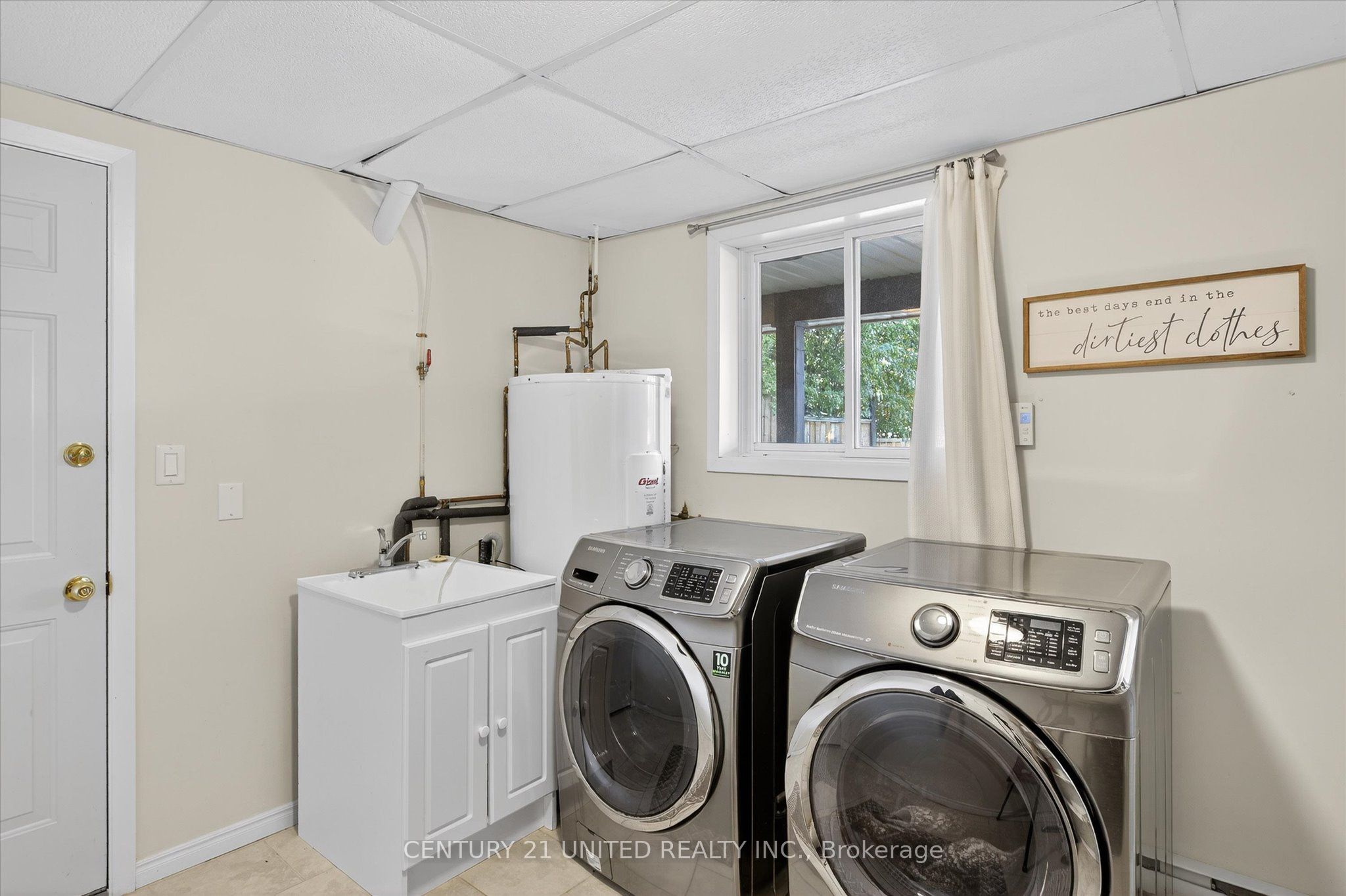 8 Oakwood Crescent Property Photo 39