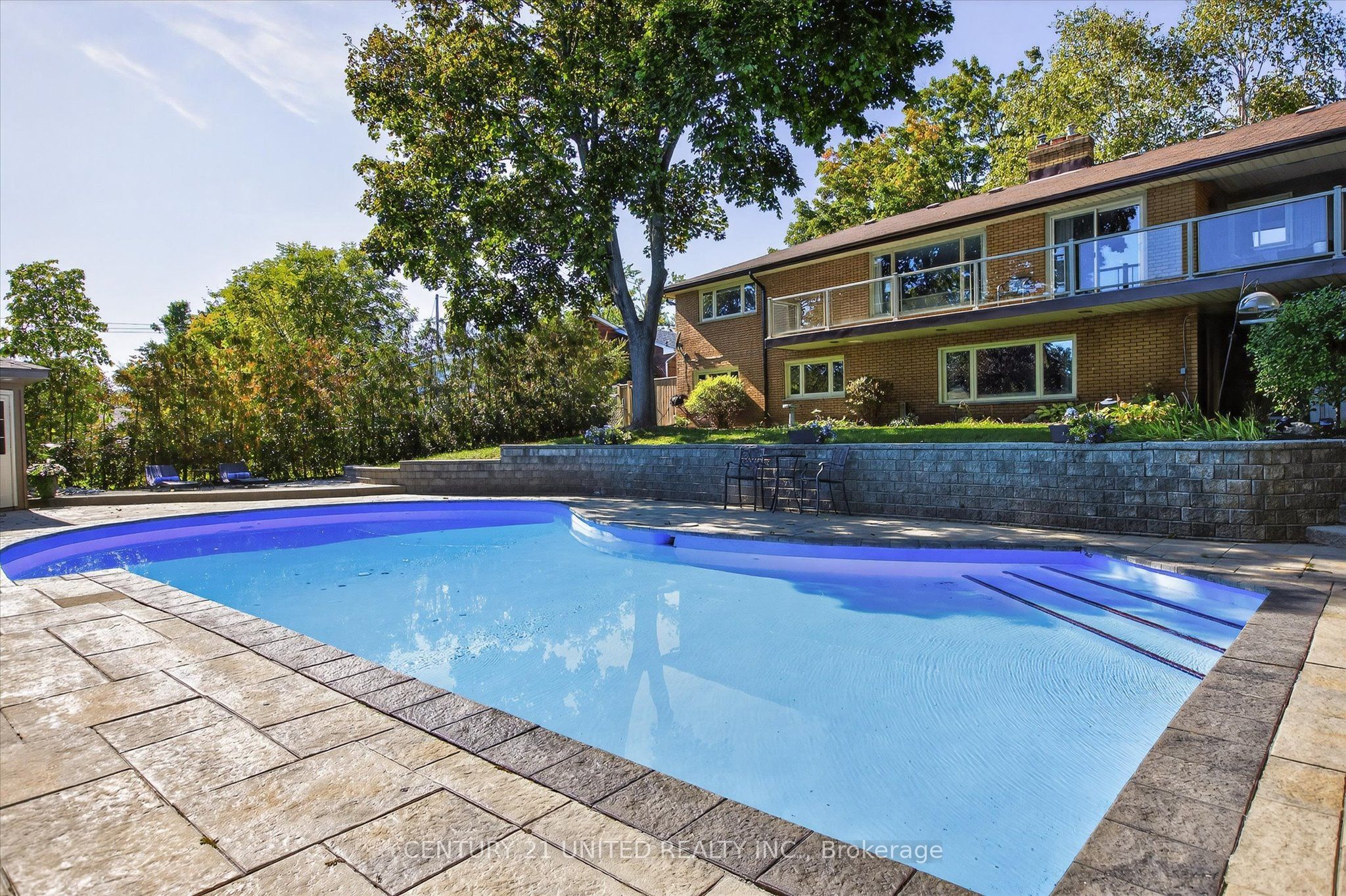 8 Oakwood Crescent Property Photo 44