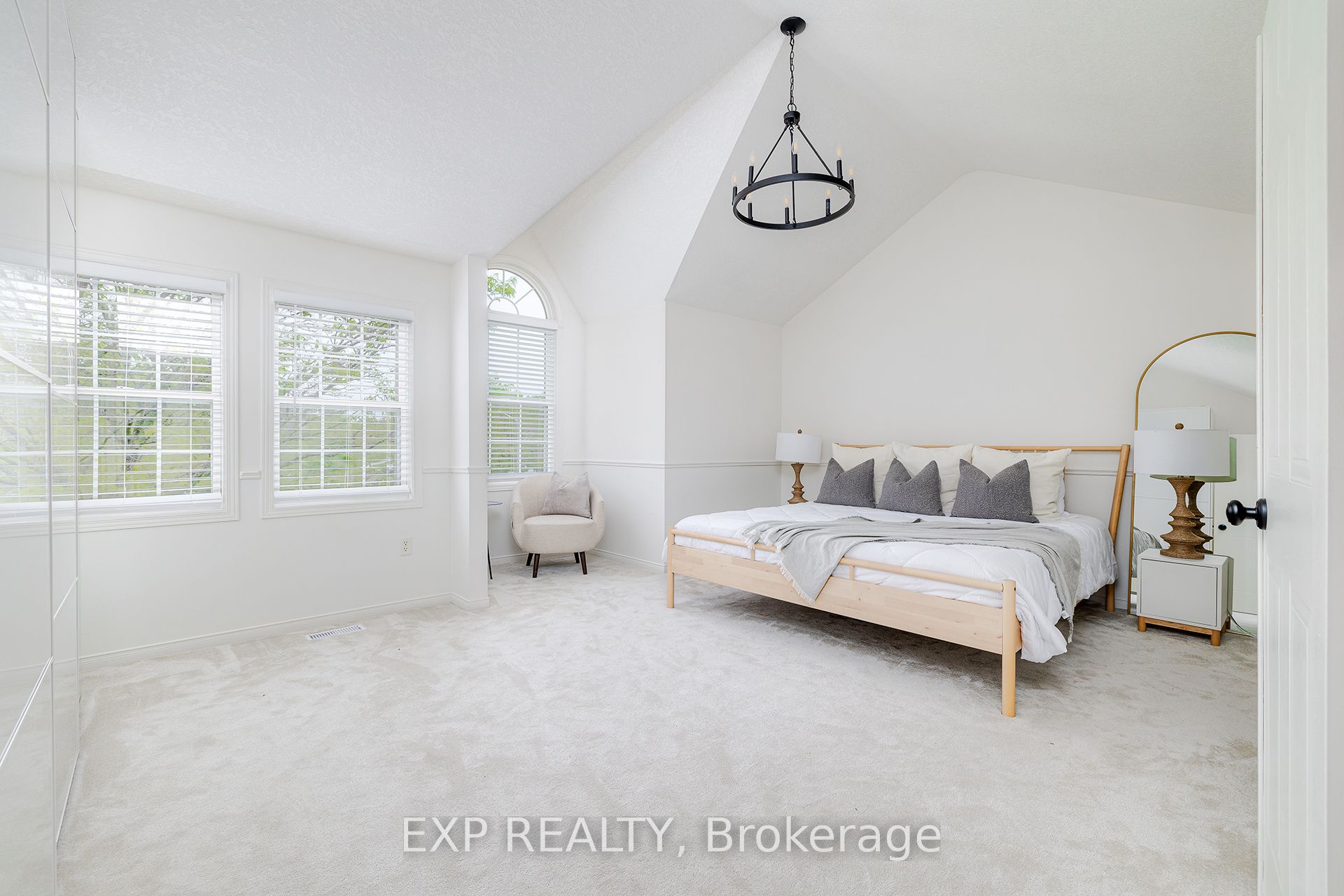 508 Brookmill Crescent Property Photo 15