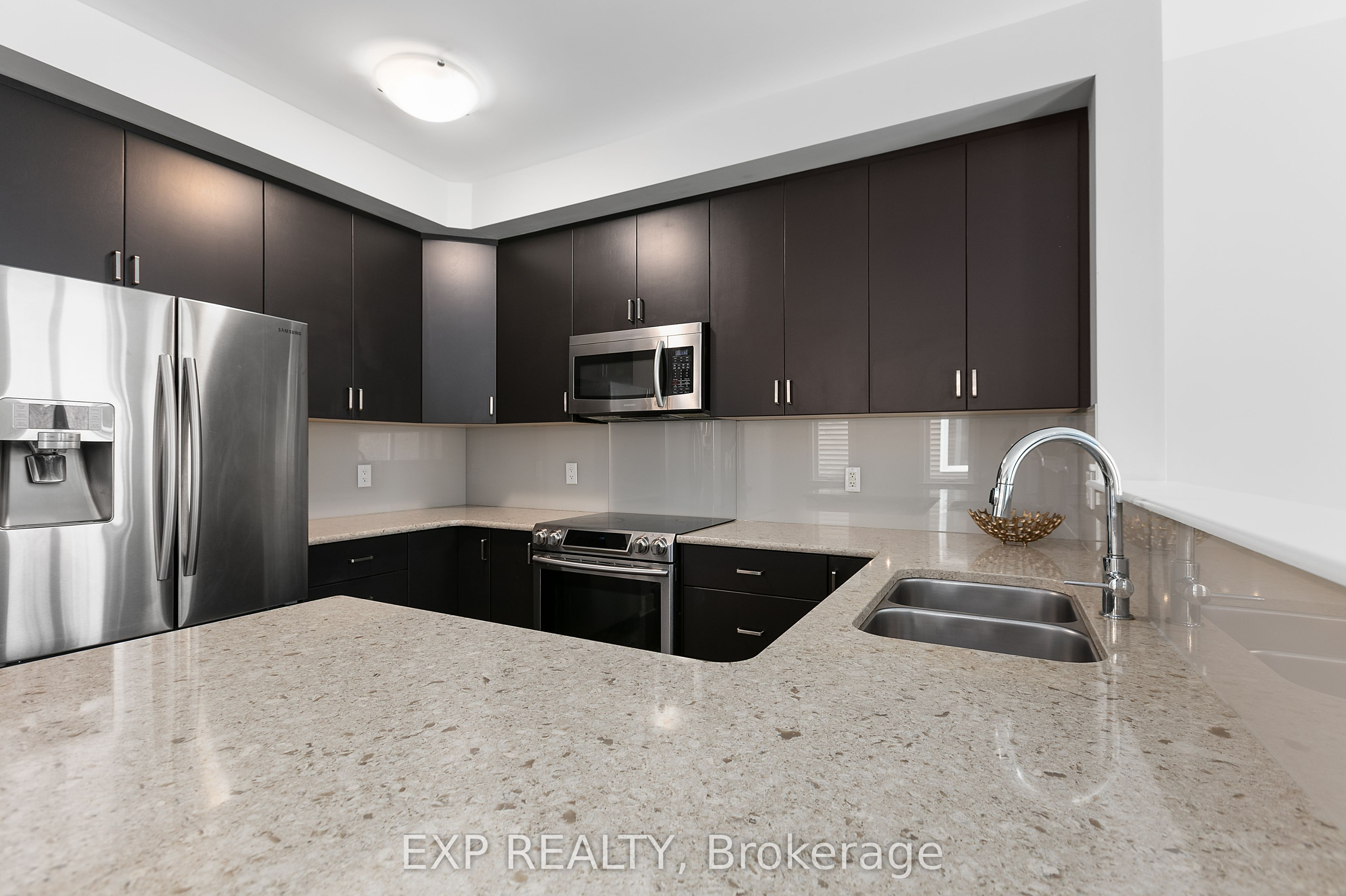 167 Highbury Park Drive Property Photo 17