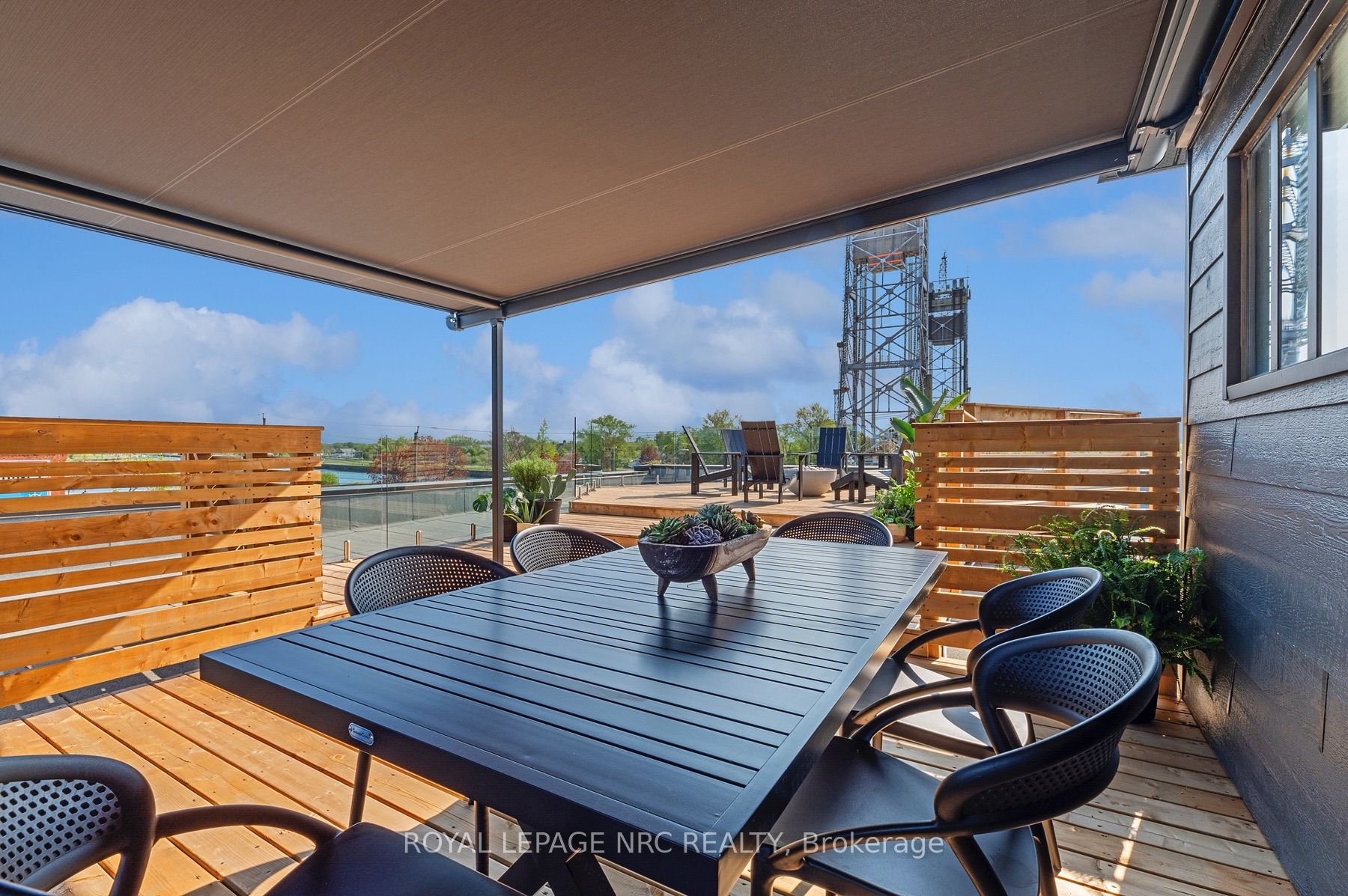 244 West Street Property Photo 10