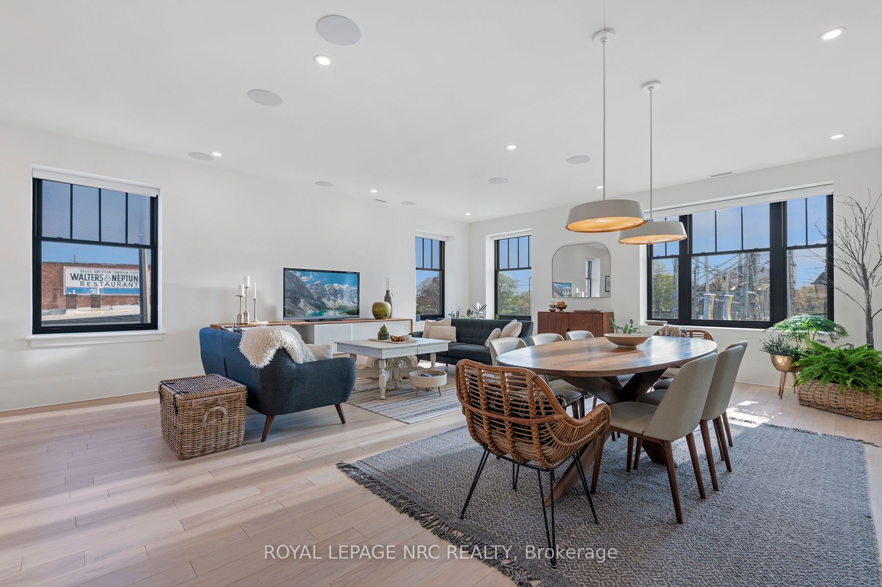 244 West Street Property Photo 16