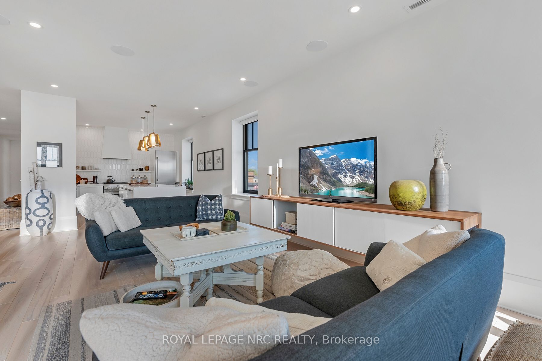 244 West Street Property Photo 22