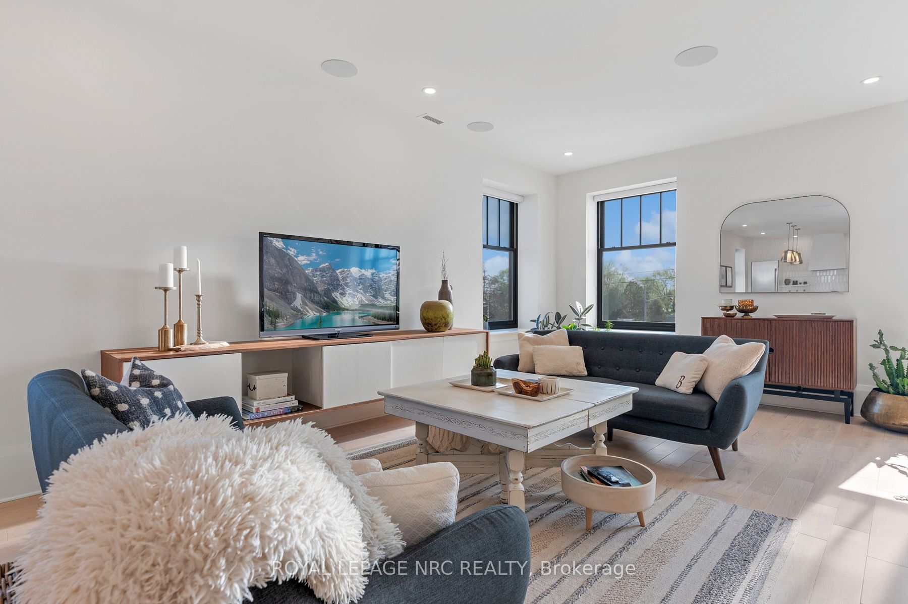 244 West Street Property Photo 23