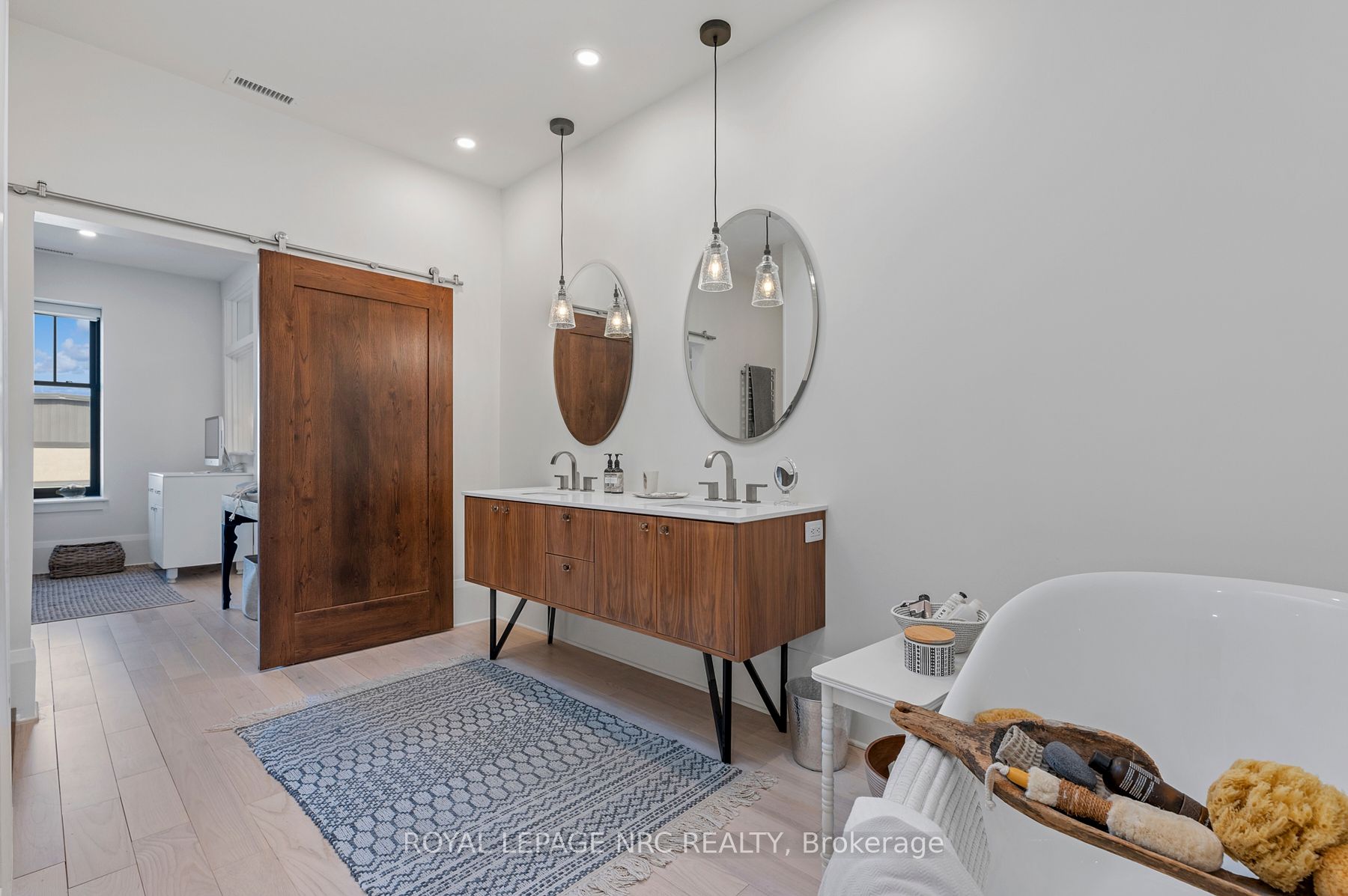 244 West Street Property Photo 39