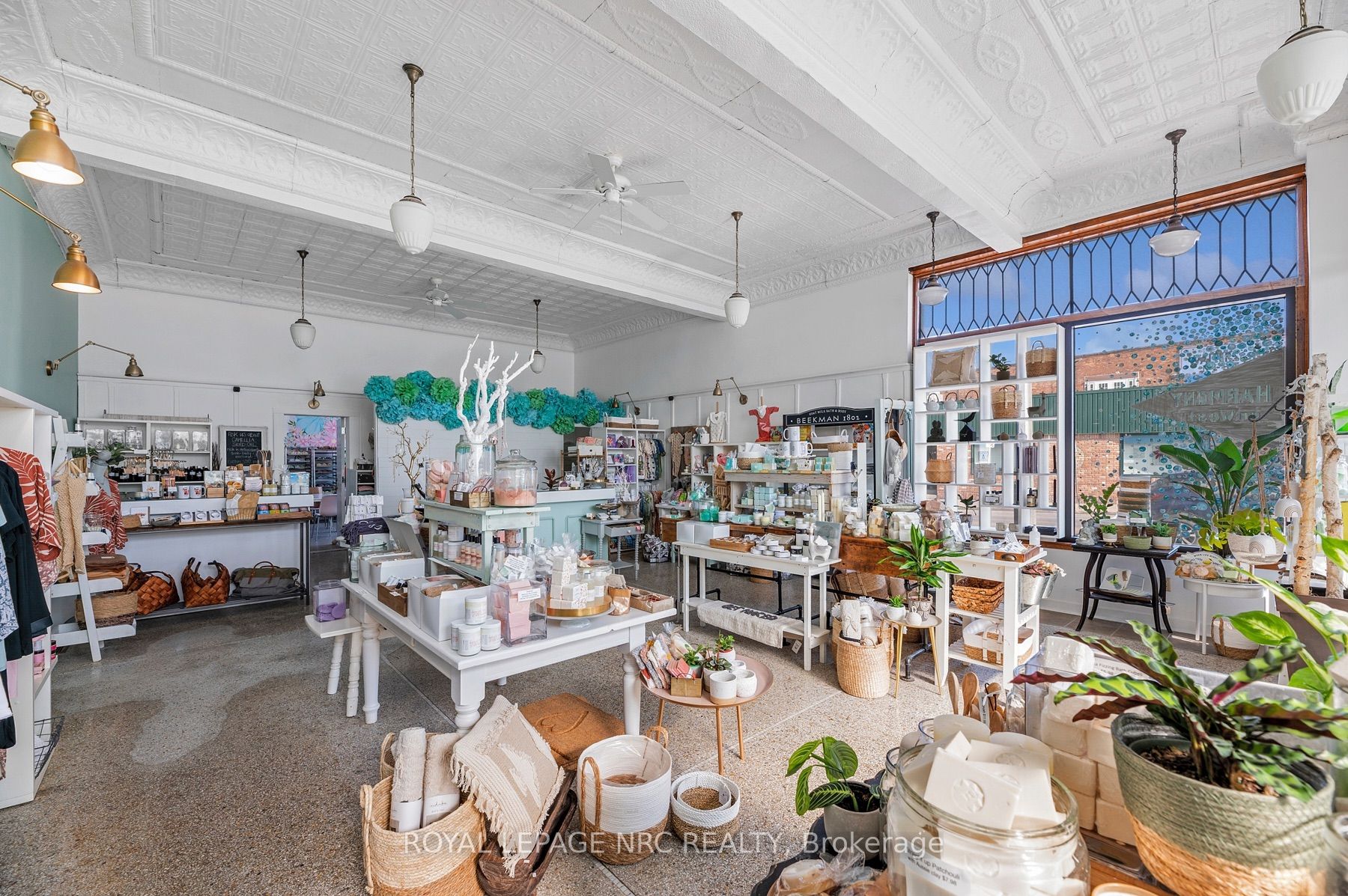 244 West Street Property Photo 44