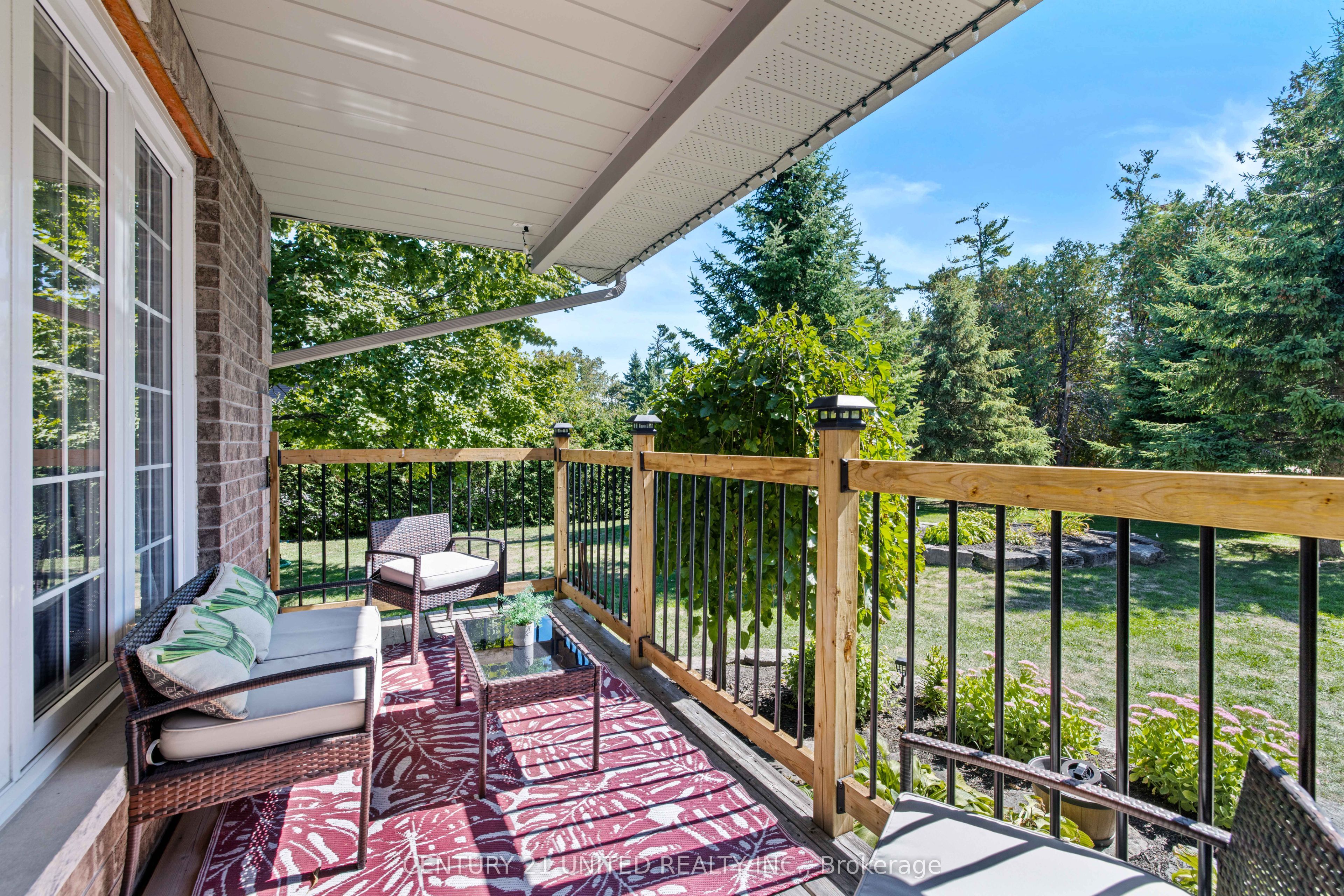 2096 Deer Bay Road Property Photo 3