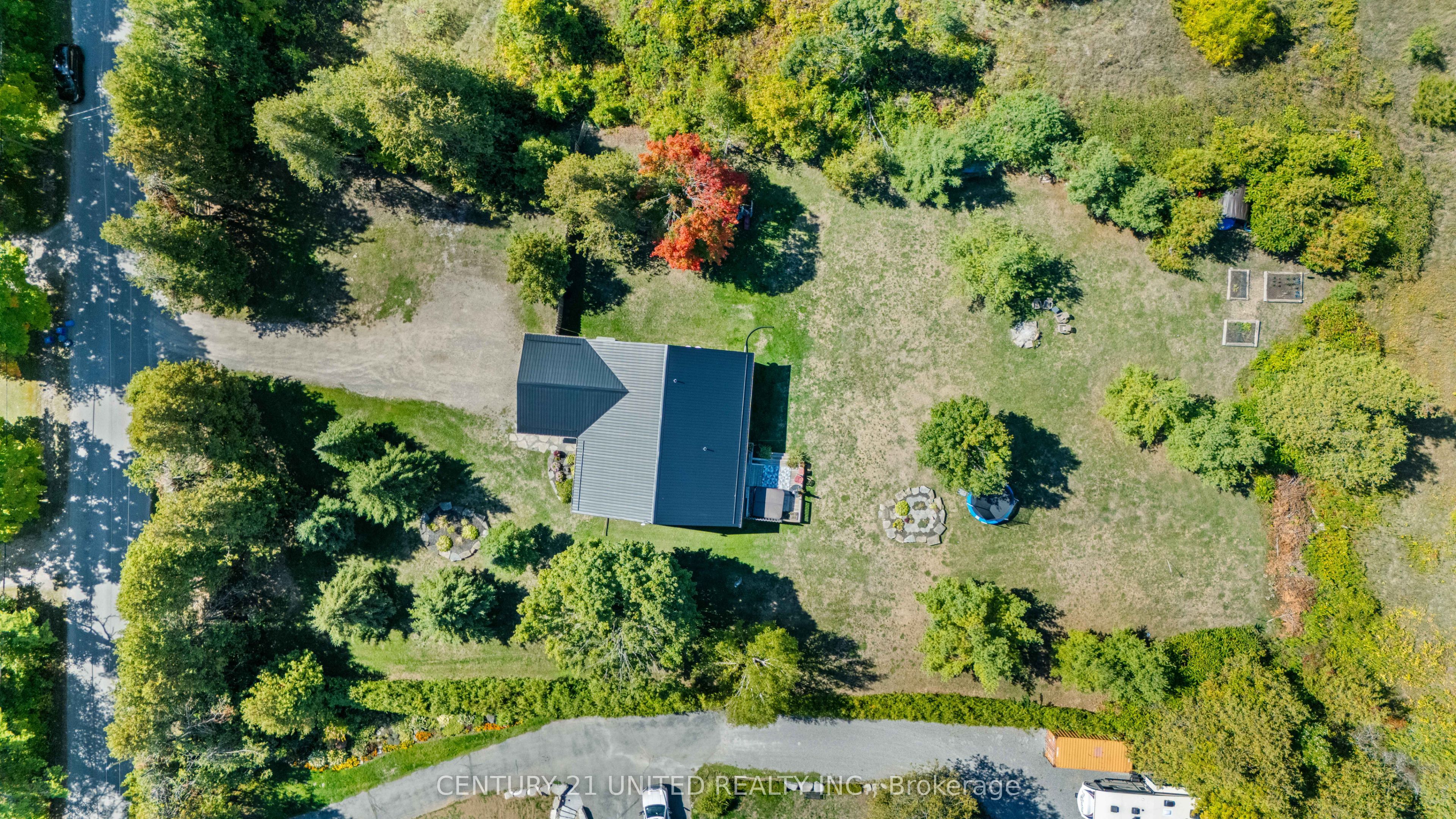 2096 Deer Bay Road Property Photo 4