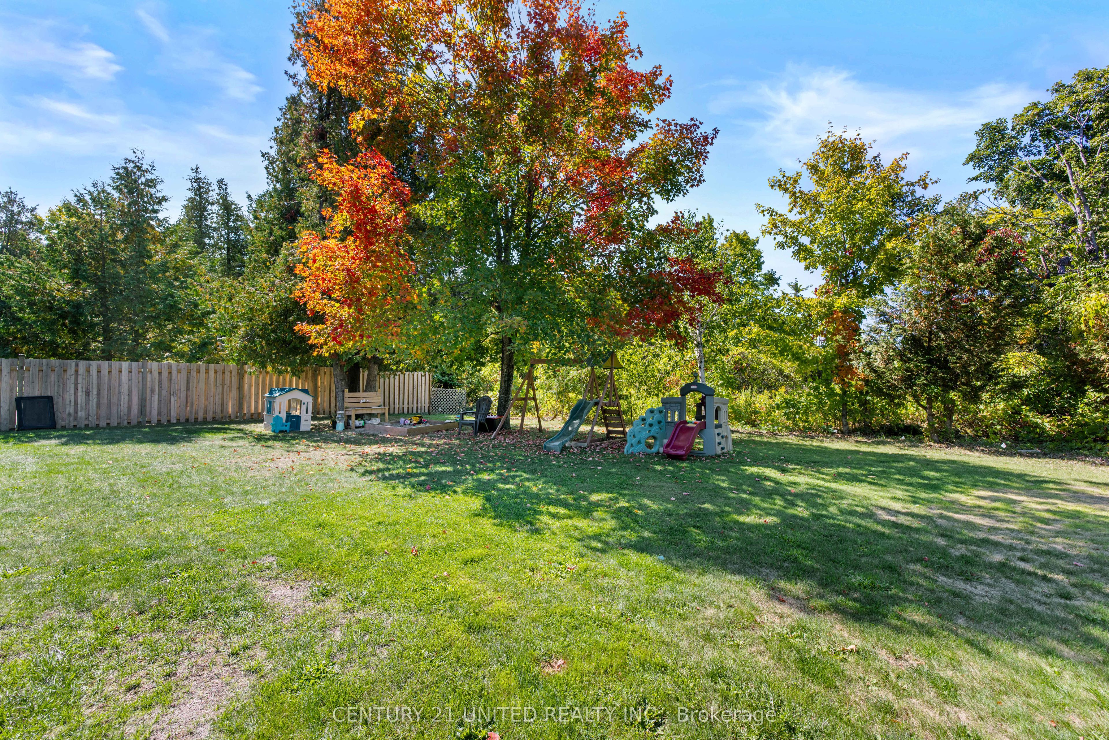 2096 Deer Bay Road Property Photo 37