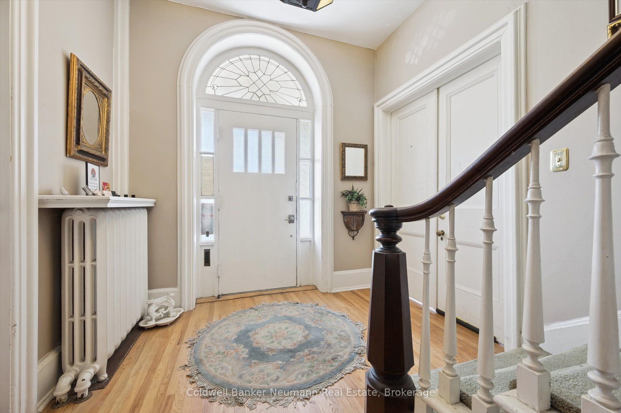 221 Woolwich Street Property Photo 5