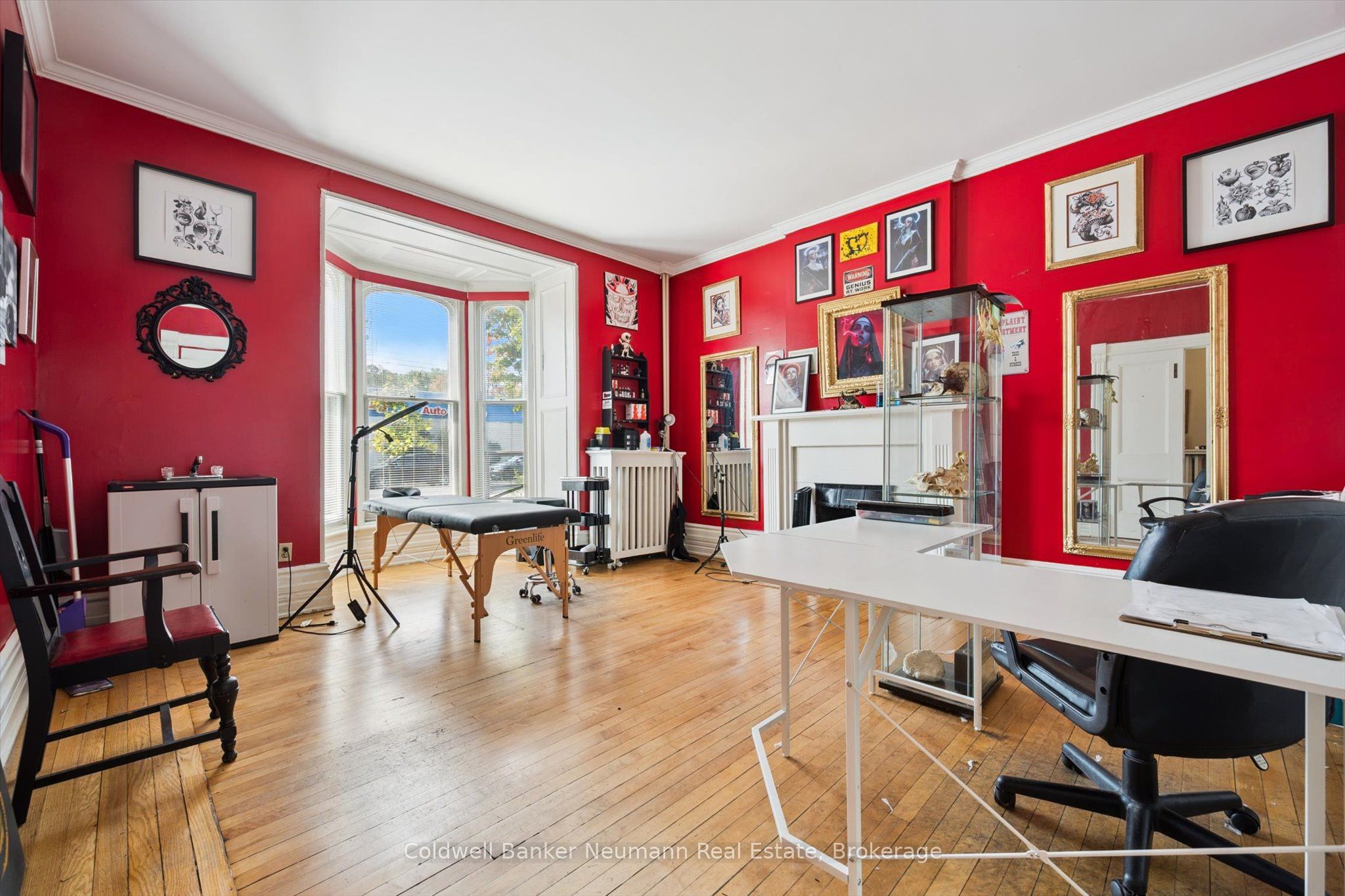 221 Woolwich Street Property Photo 11