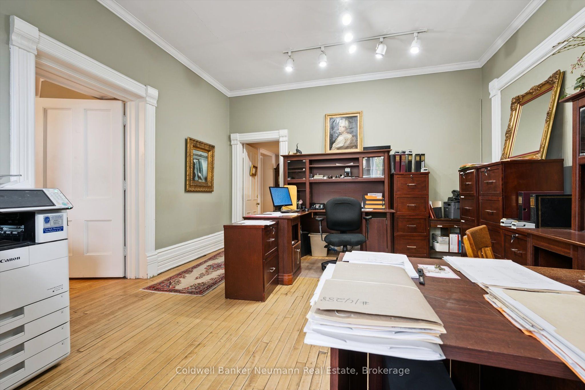 221 Woolwich Street Property Photo 20
