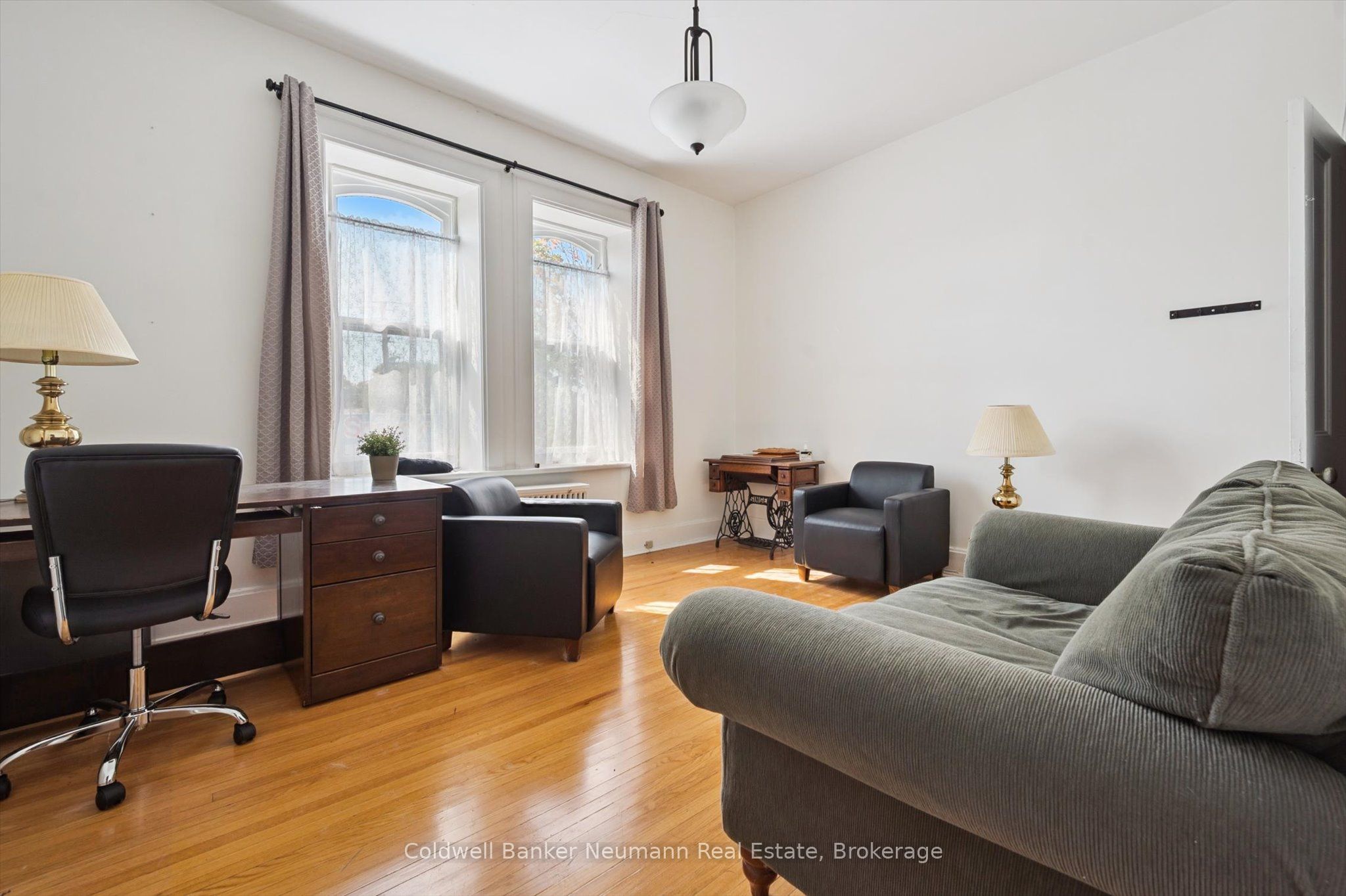 221 Woolwich Street Property Photo 30